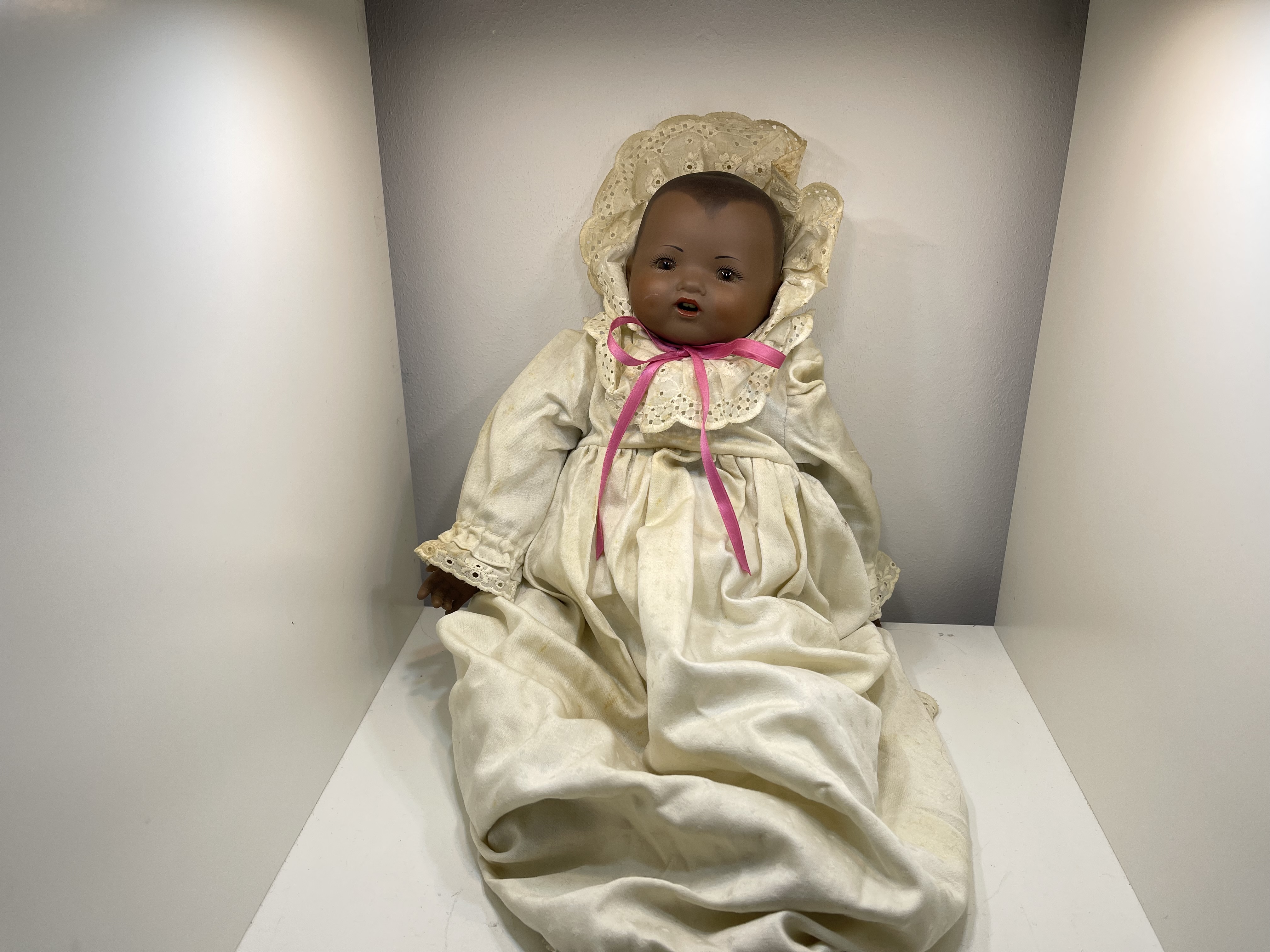 Alte Puppe Sammler Porzellan Kopf Puppe 39 cm. Zustand siehe Fotos 