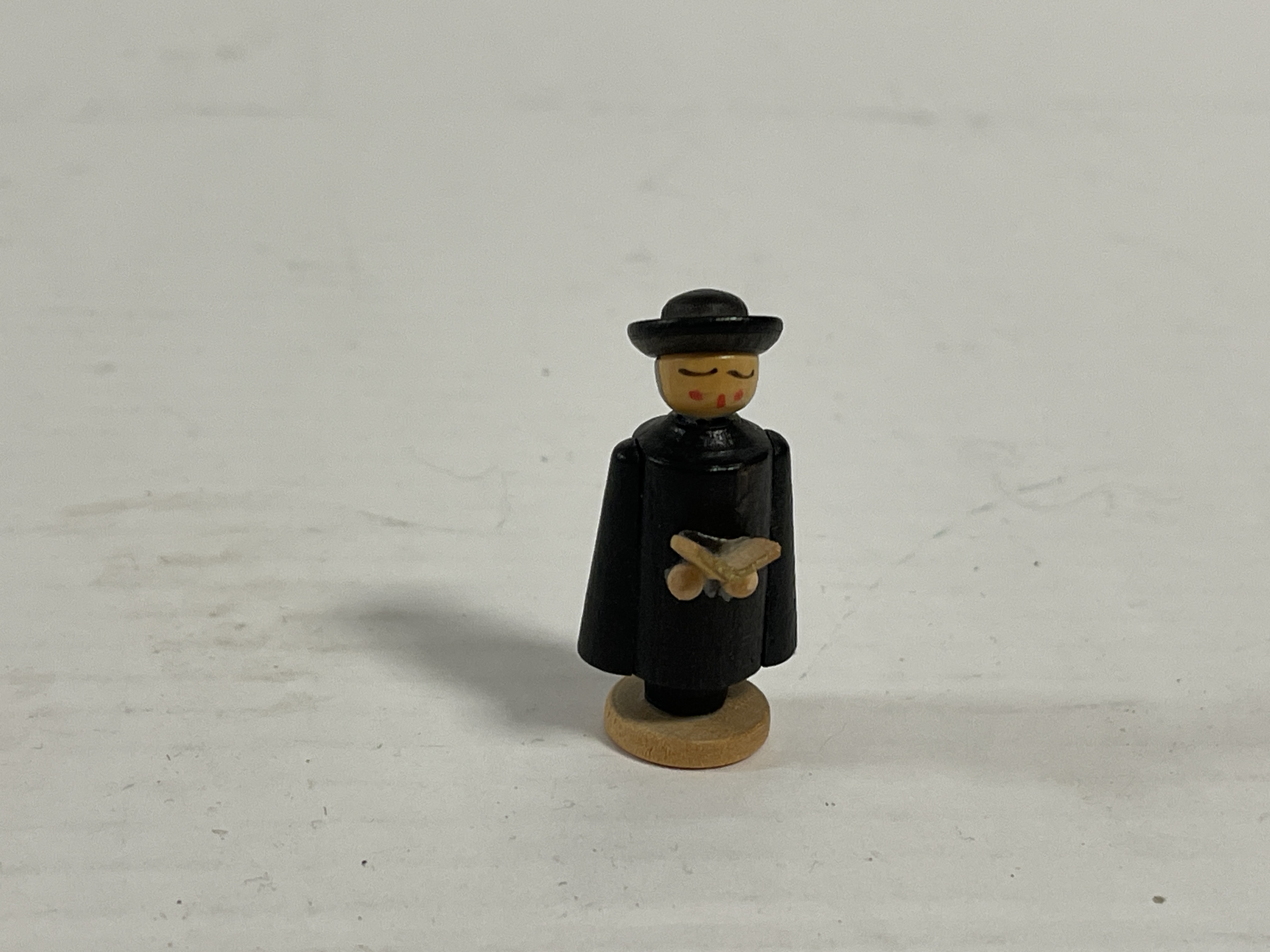 Erzgebirge Figur 4,5 cm. Top Zustand  