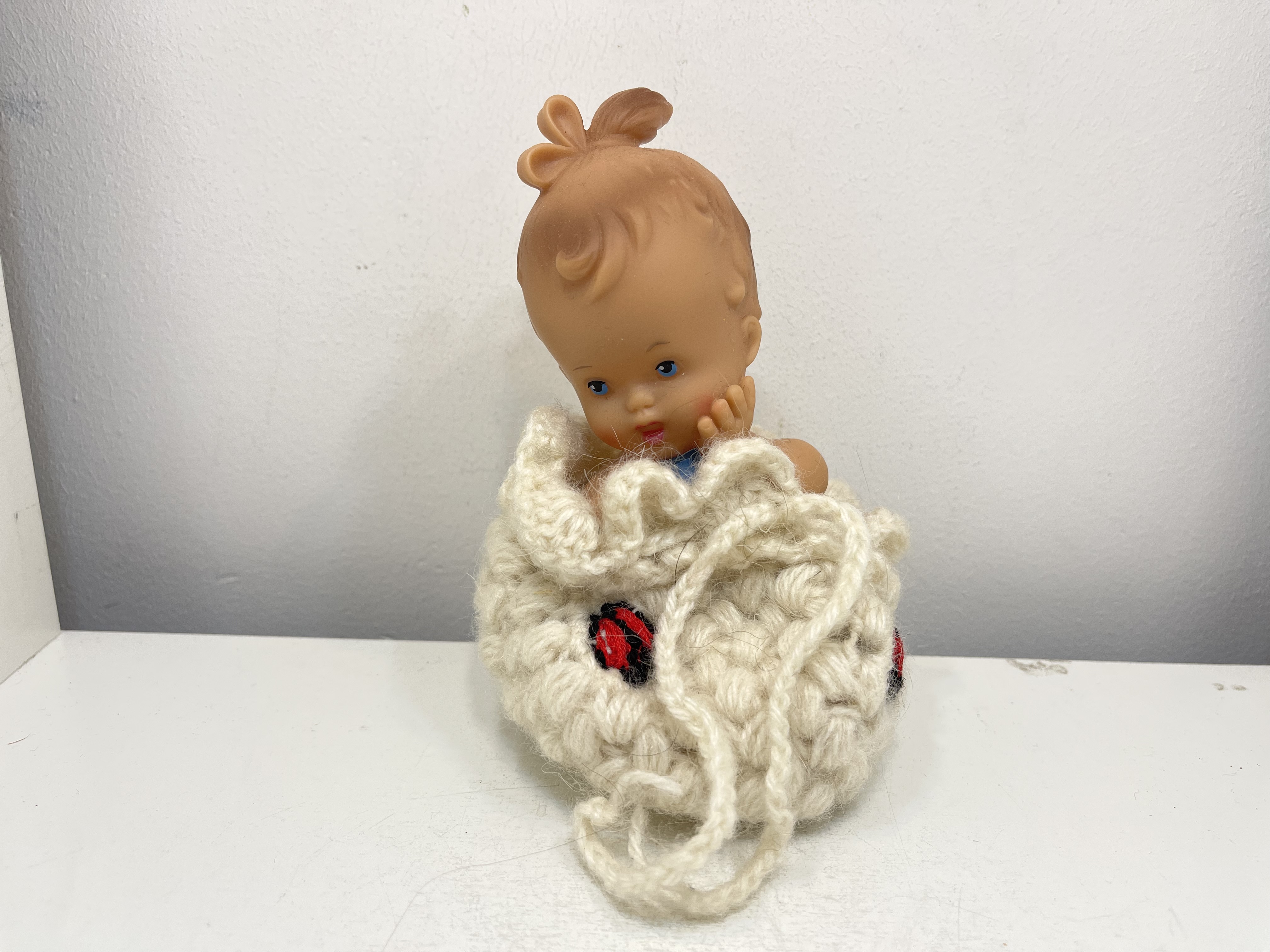 Alte Puppe Sammler Vinyl Puppe 15 cm. Zustand siehe Fotos 