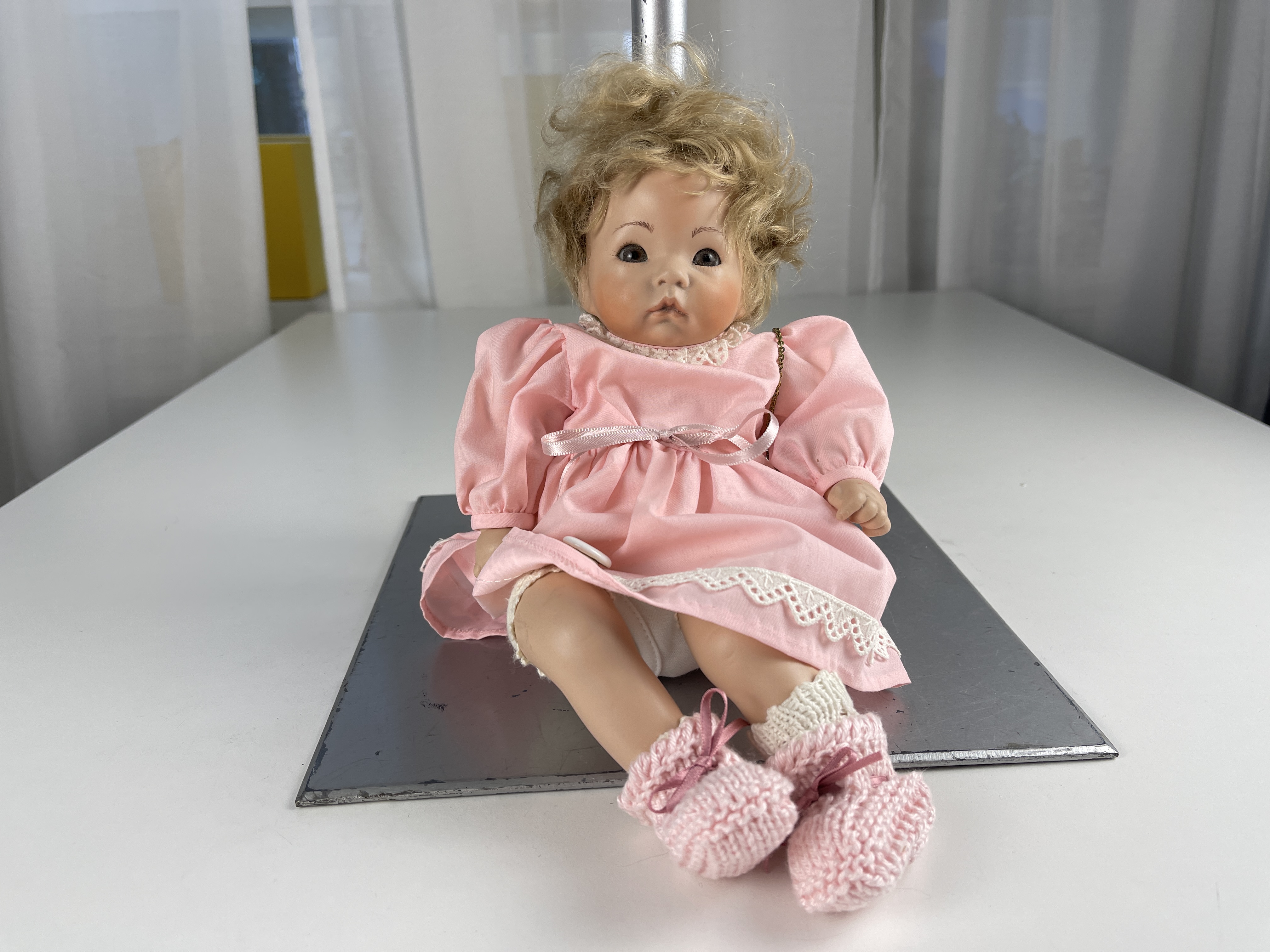 Sammler Puppe Porzellan Puppe 27 cm. Top Zustand  