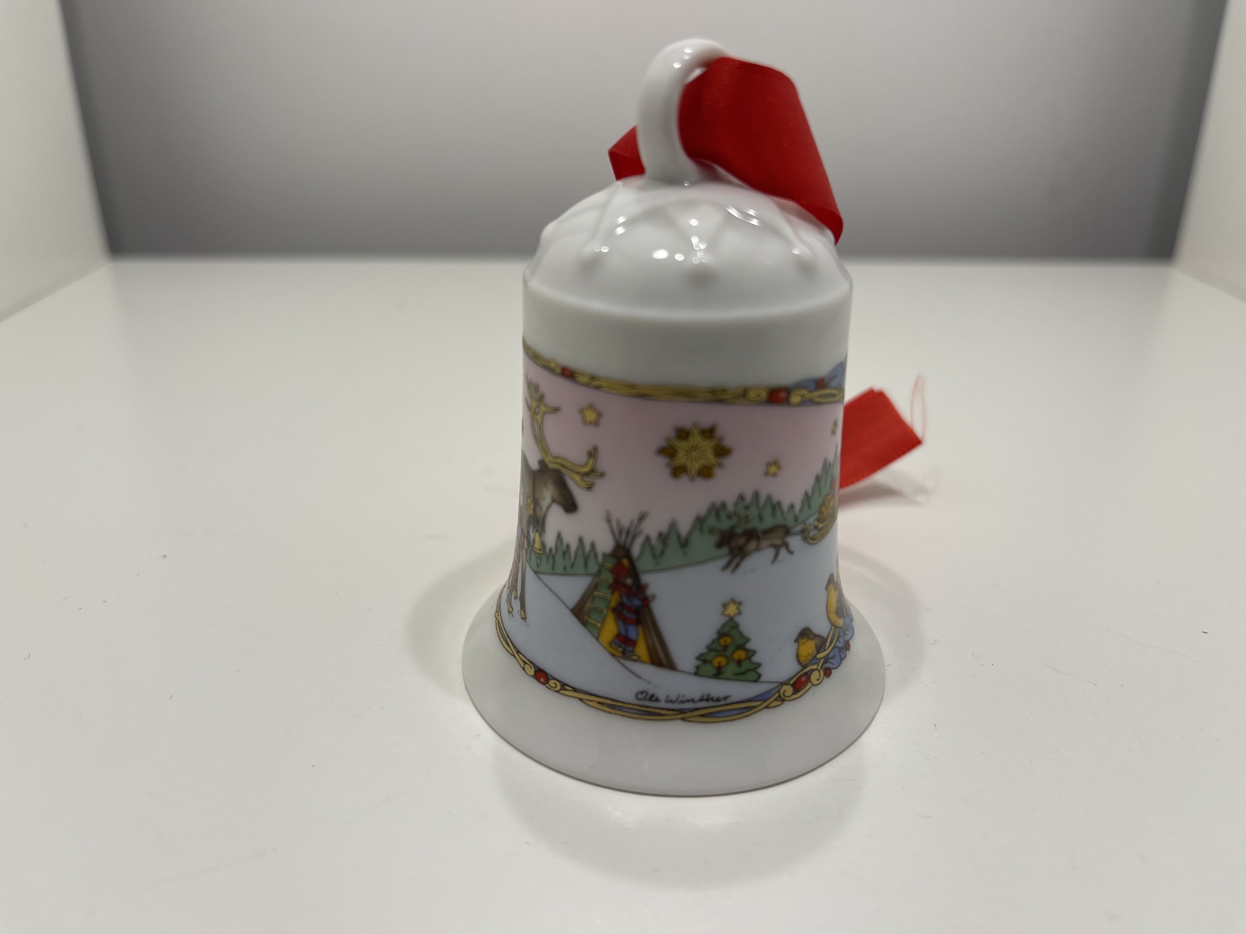  Hutschenreuther 1995 Weihnachtsglocke  7 cm. Top Zustand.