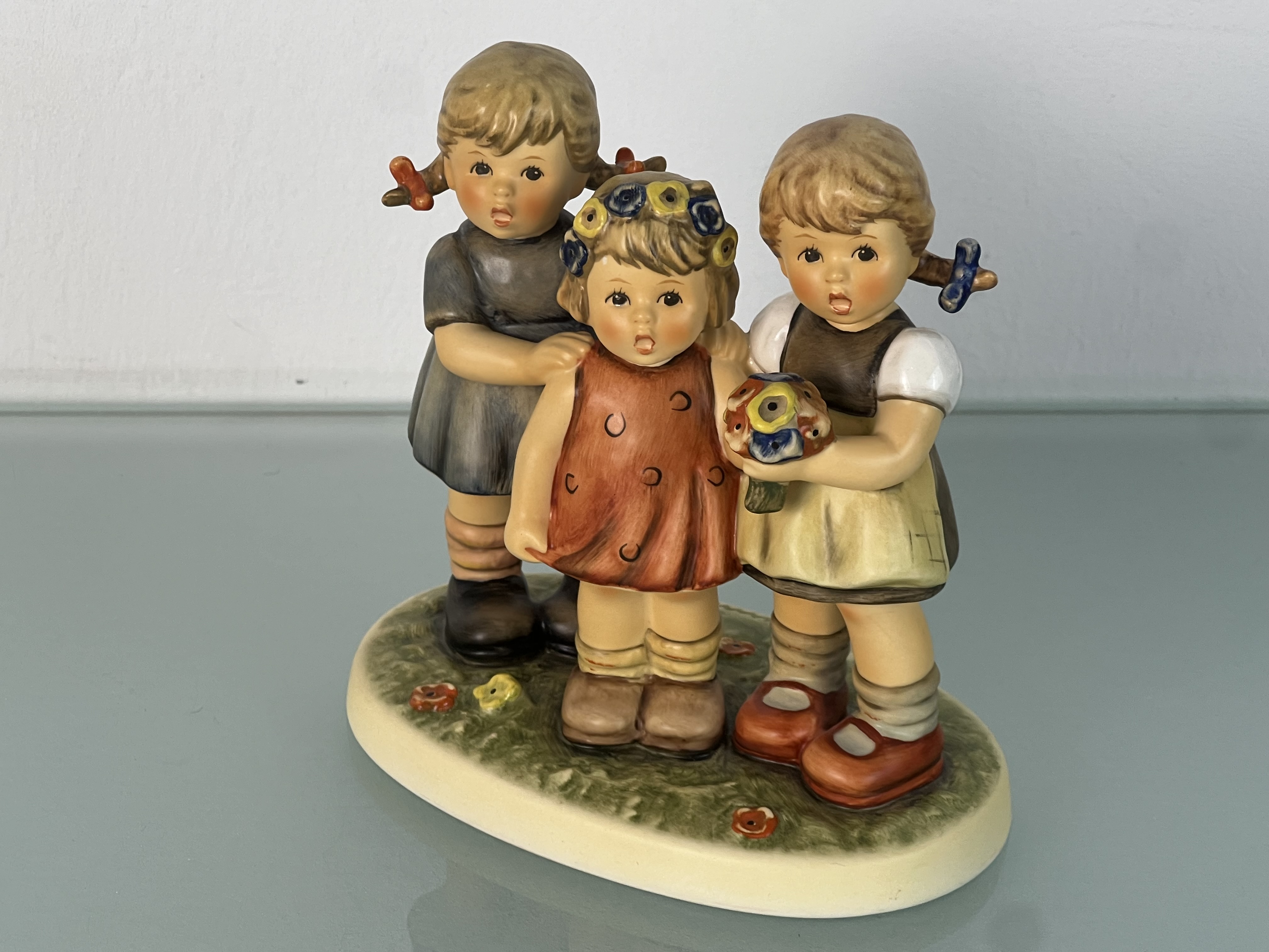Hummel Figur 2133 Rosen, Tulpen, Nelken 14 cm. 1 Wahl. Top Zustand 