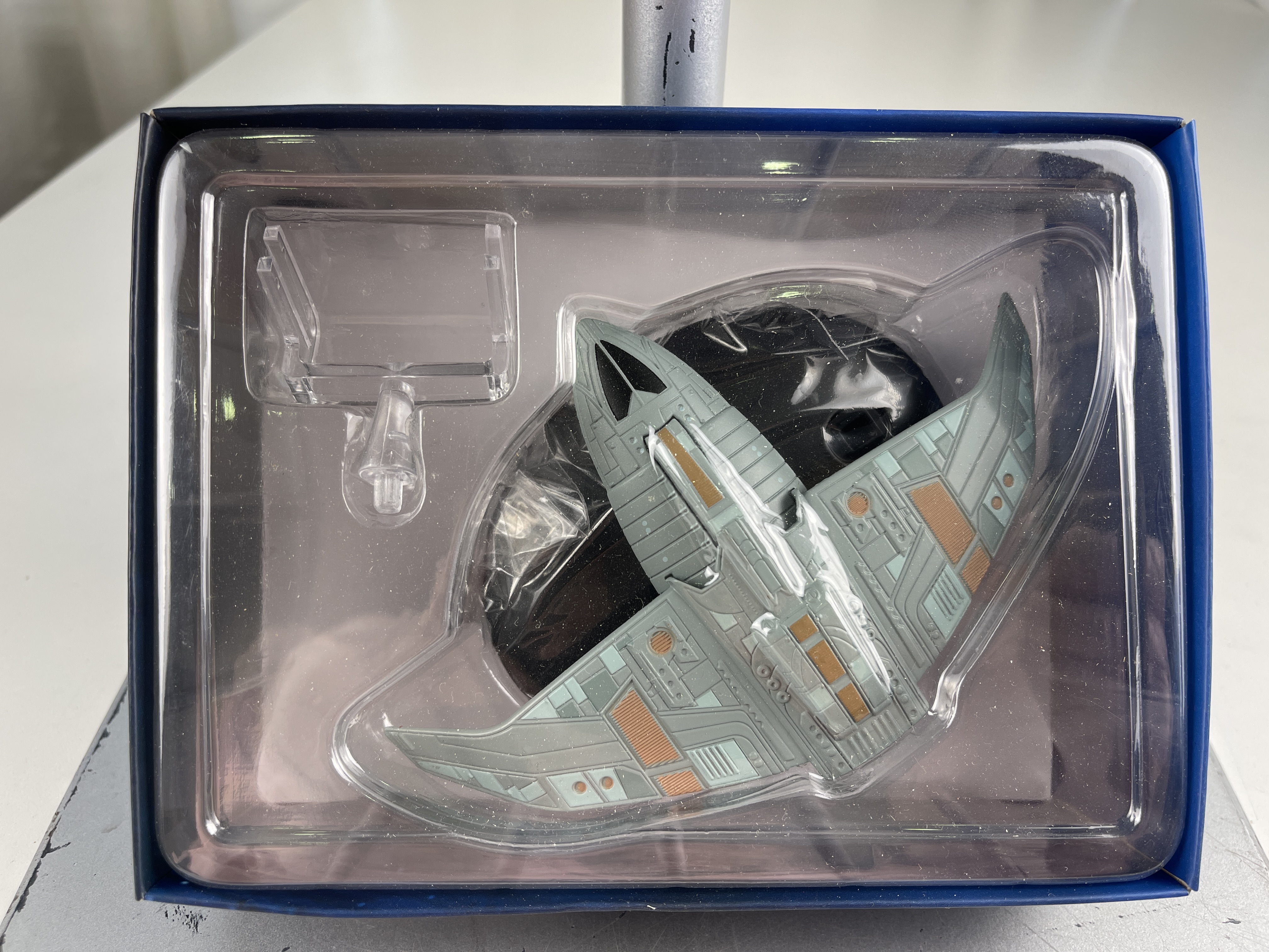 Star Trek Bajoran Assault Vessel Raumschiff ca. 12 cm - OVP - Top Zustand  