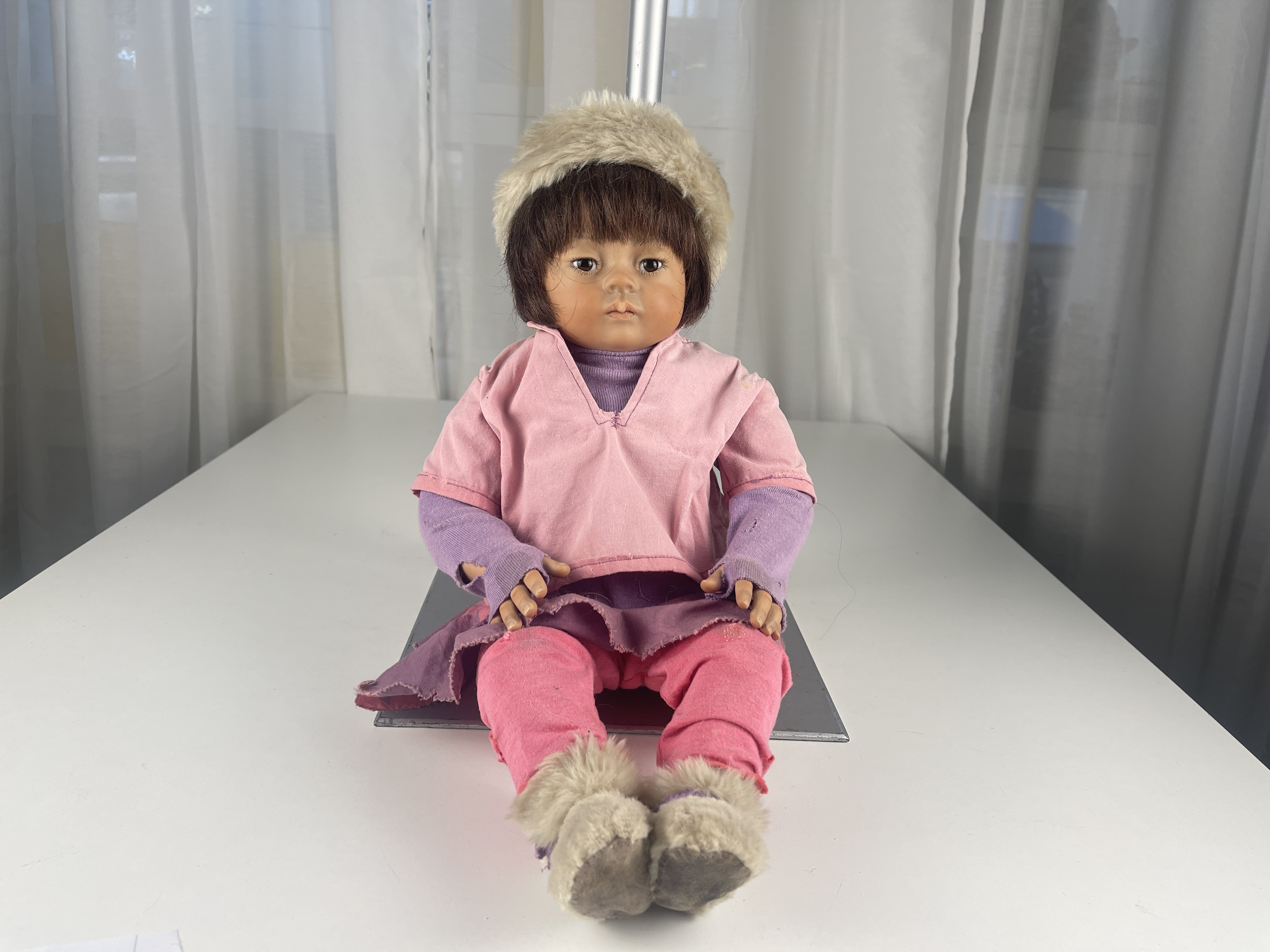 Künstlerpuppe Porzellan Puppe 40 cm. Top Zustand   