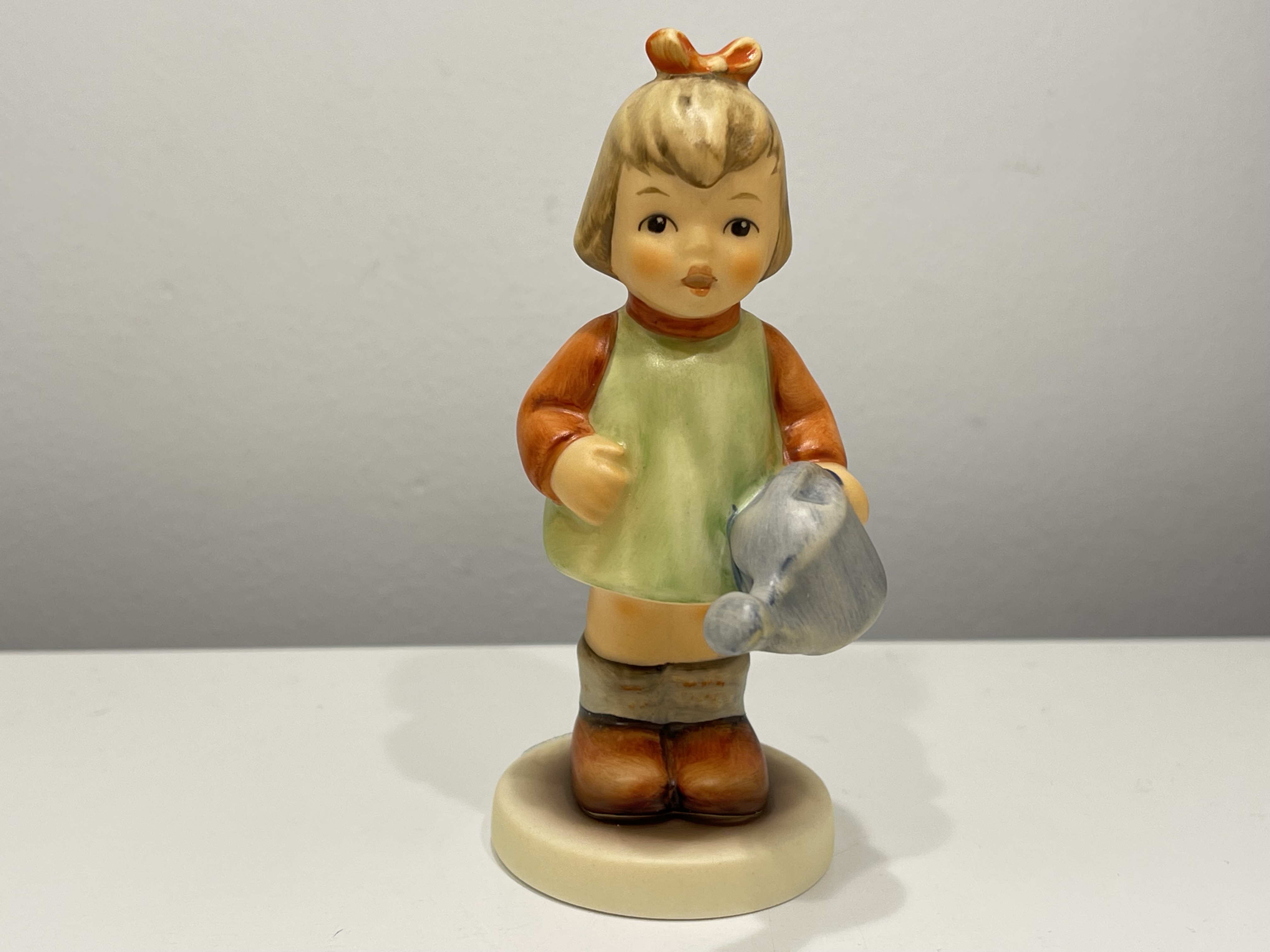  Hummel Figur 729 muss noch Gießen 10 cm. 1 Wahl. Top Zustand 