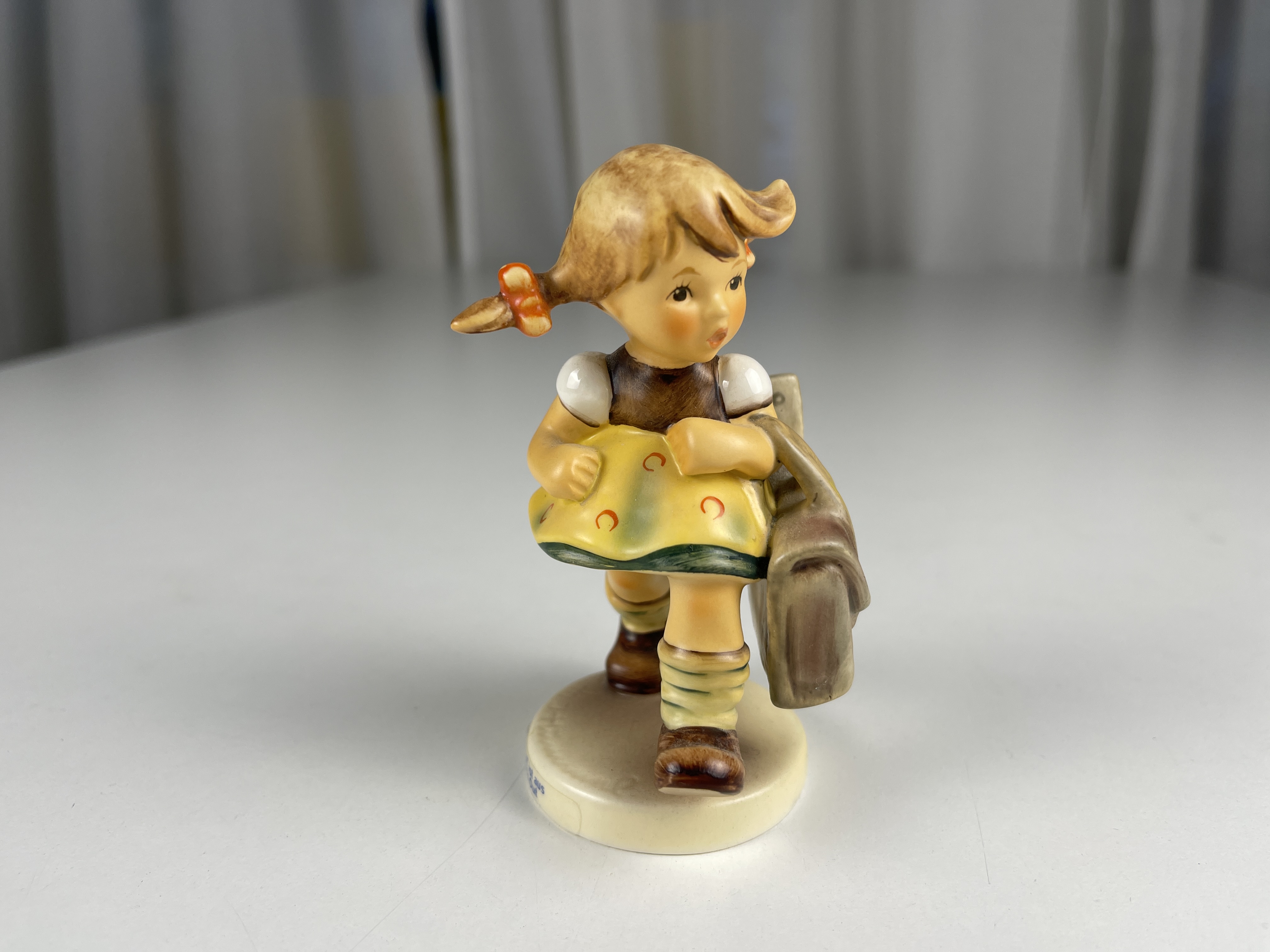 Hummel Figur 538 Die Schul ist aus 10 cm. 1 Wahl. Top Zustand