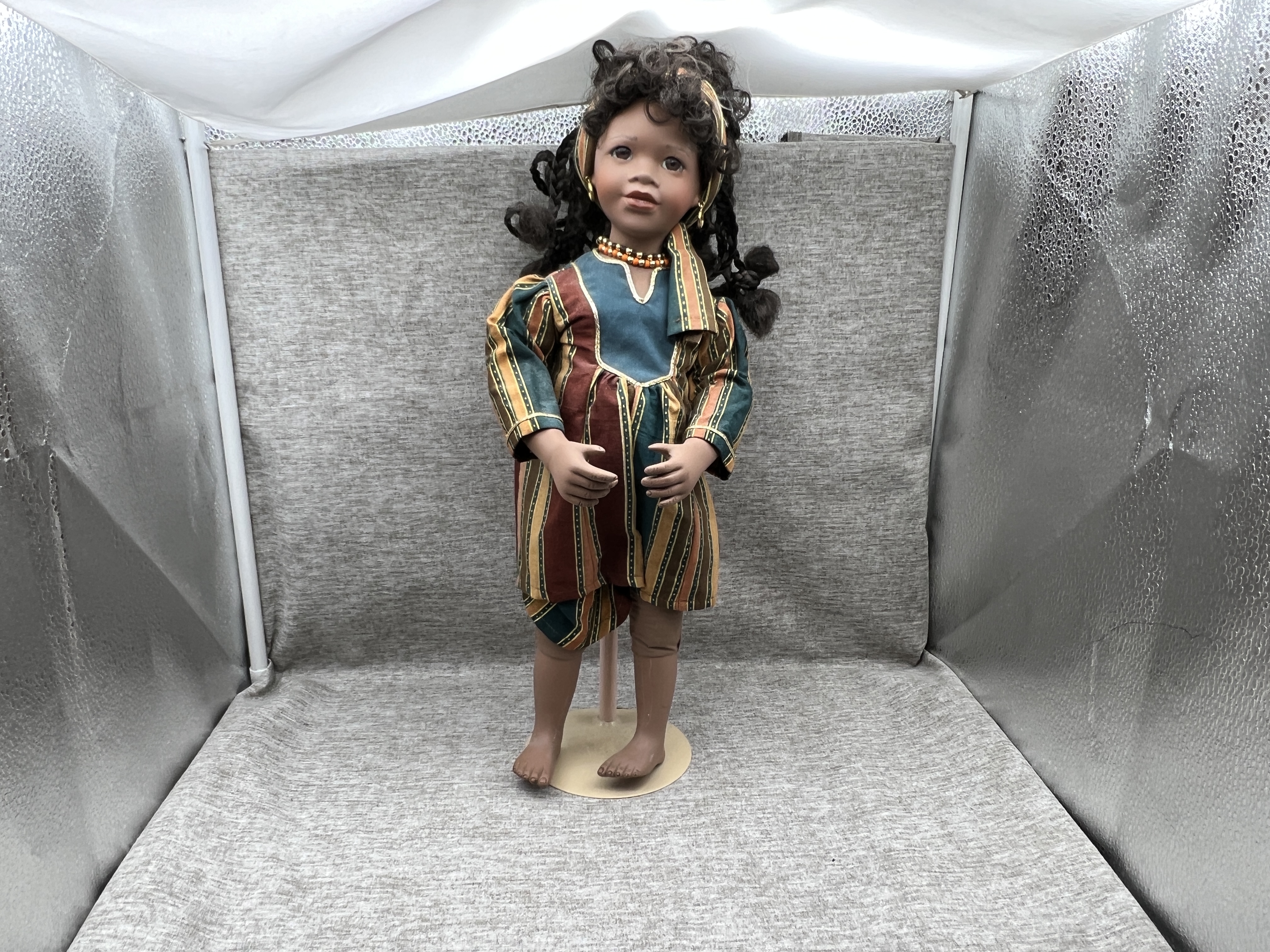 Künstlerpuppe Porzellan Puppe 43 cm. Top Zustand 