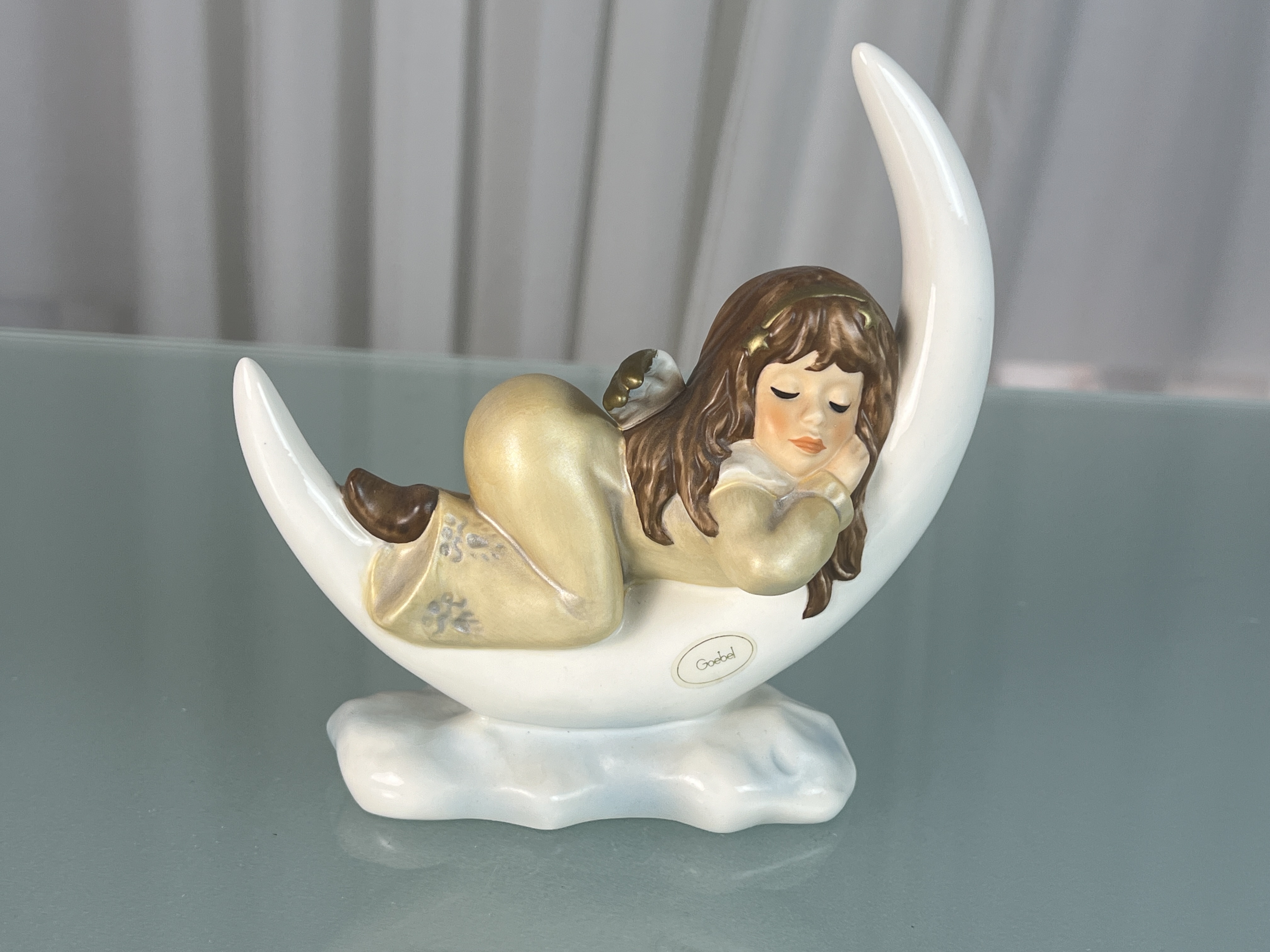 Goebel Figur 41 009 12 Engel  auf Mond 14,5 cm. 1 Wahl. Top Zustand. 