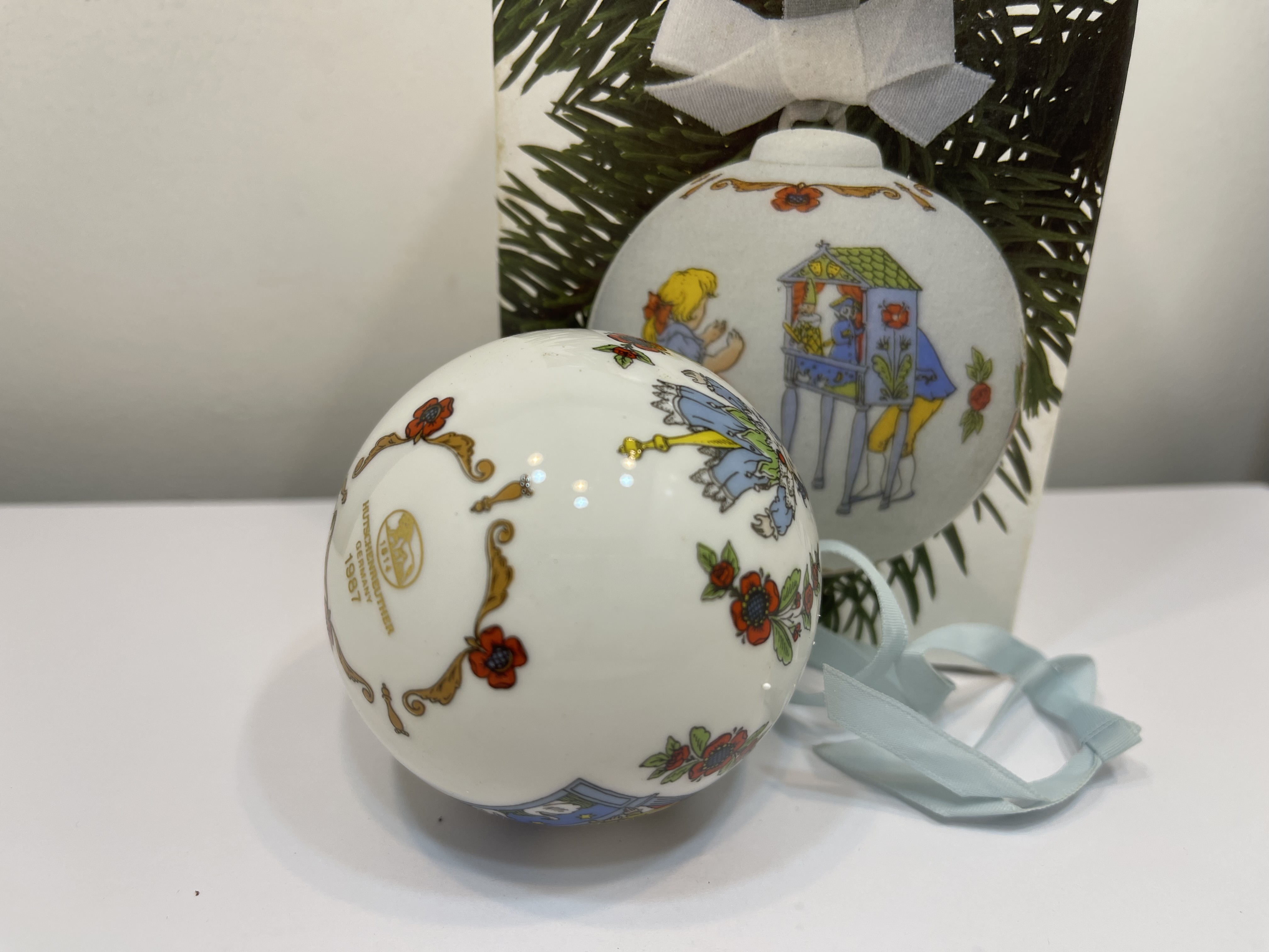  Hutschenreuther Weihnachtskugel mit Ovp 1987 -Top Zustand.