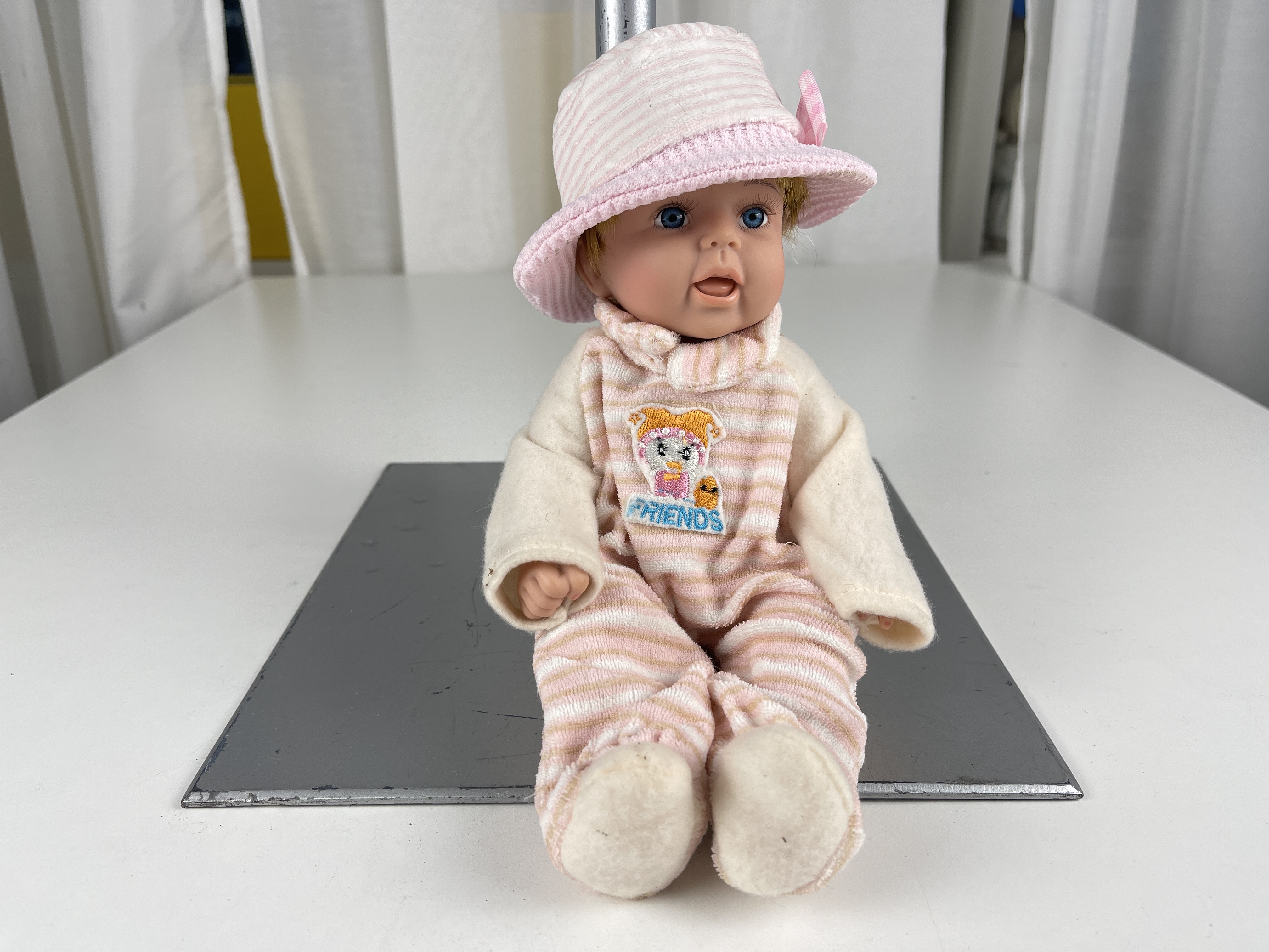 Sammler Puppe Vinyl Puppe 29 cm. Top Zustand  