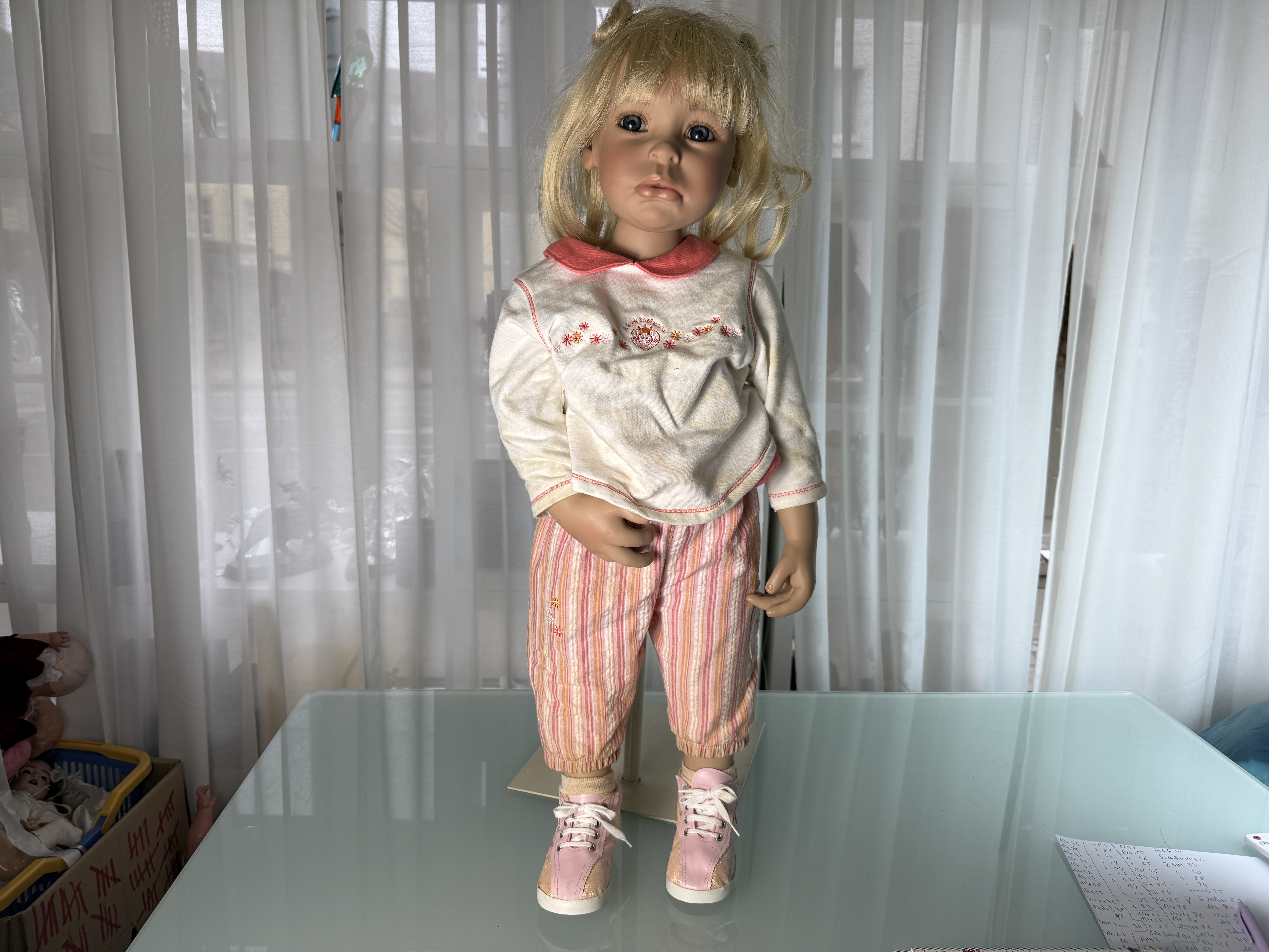 Künstlerpuppe Susan Lippl Vinyl Puppe 77 cm. Top Zustand