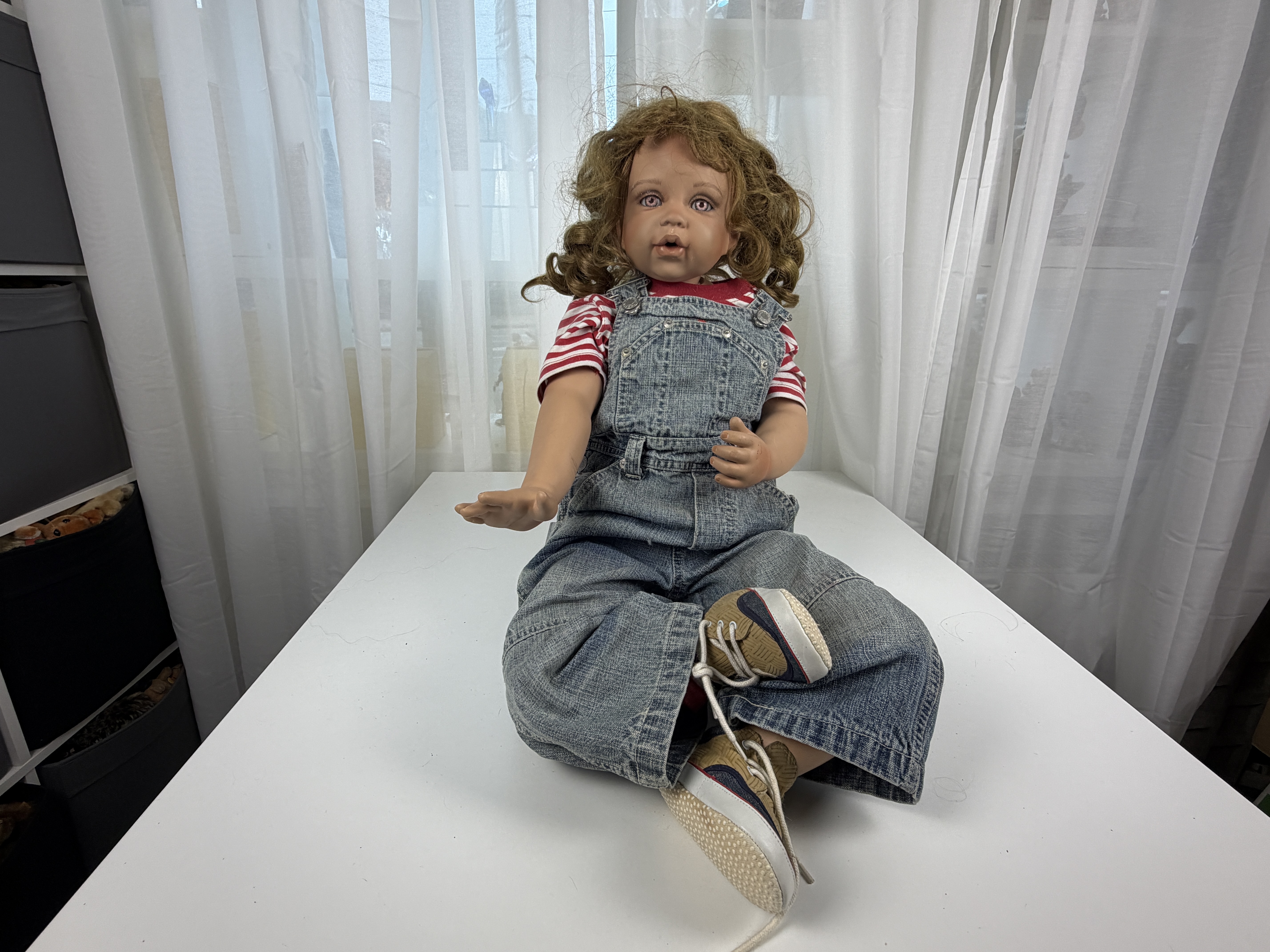 Künstlerpuppe Puppe Monika Levenig Porzellan Puppe 75 cm. Guter Zustand siehe Fotos 