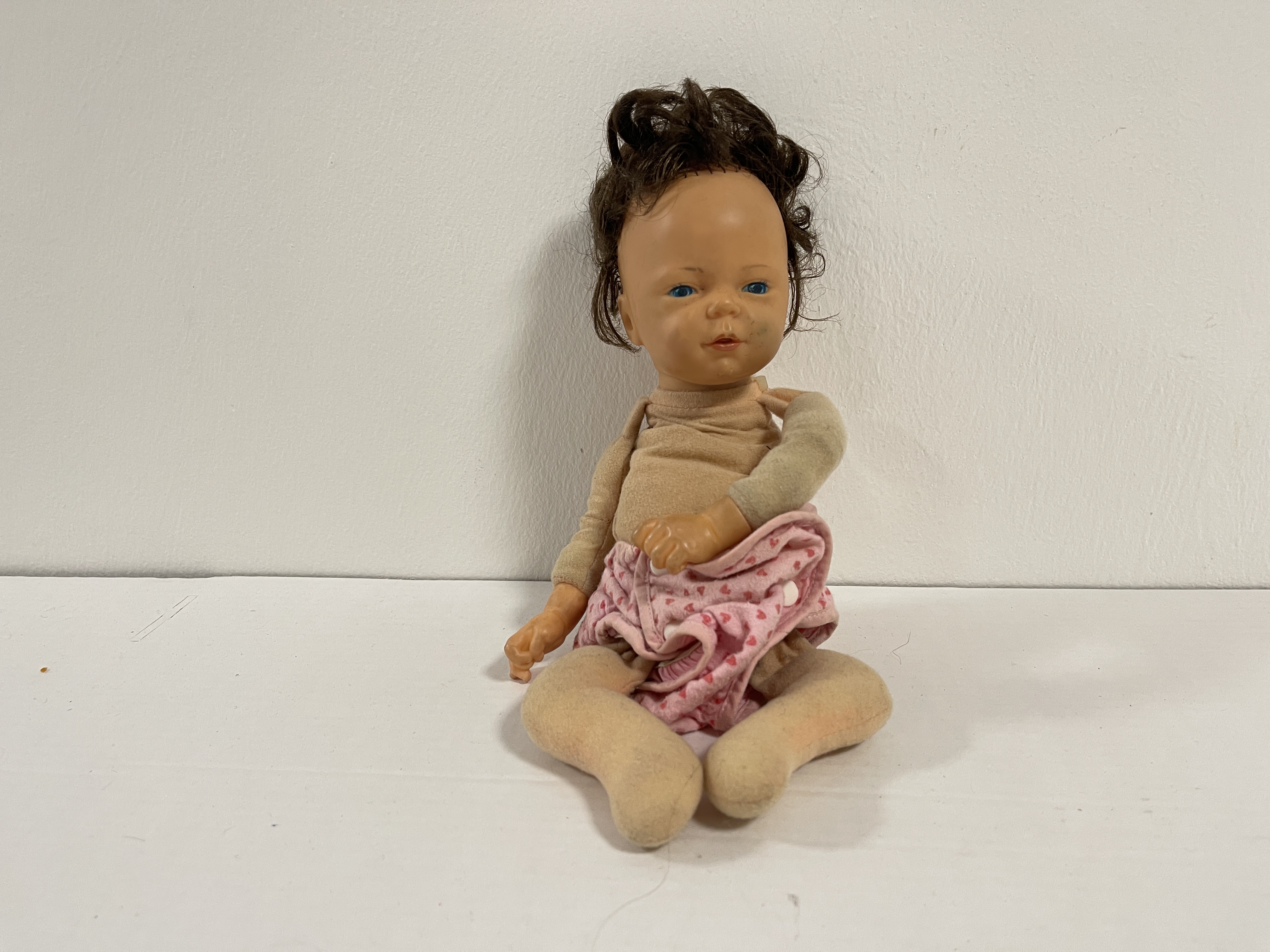 Künstlerpuppe Vinyl Puppe 30 cm Zustand siehe Fotos