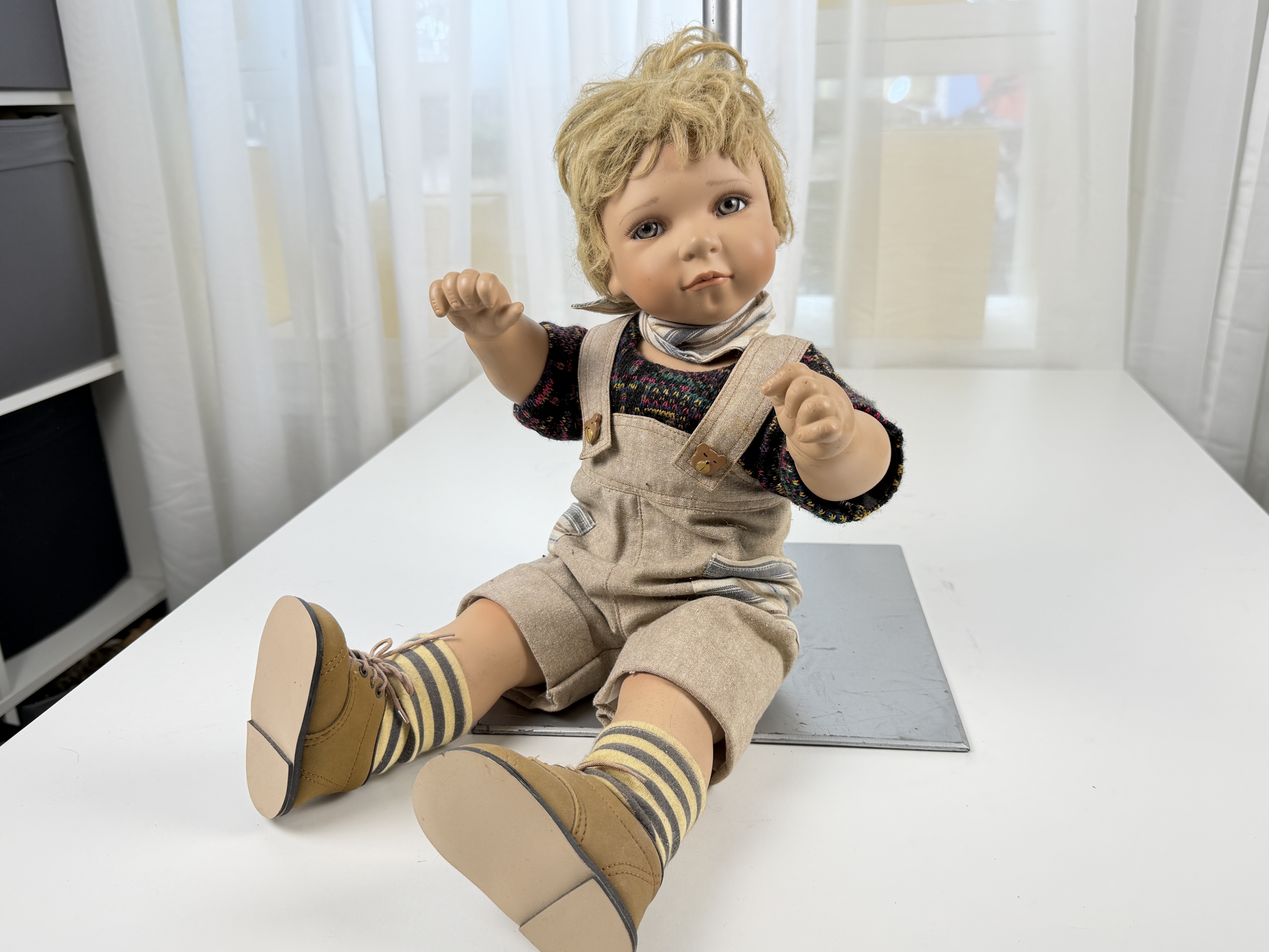 R.F. Künstlerpuppe Porzellan Puppe 50 cm.  Top Zustand 
