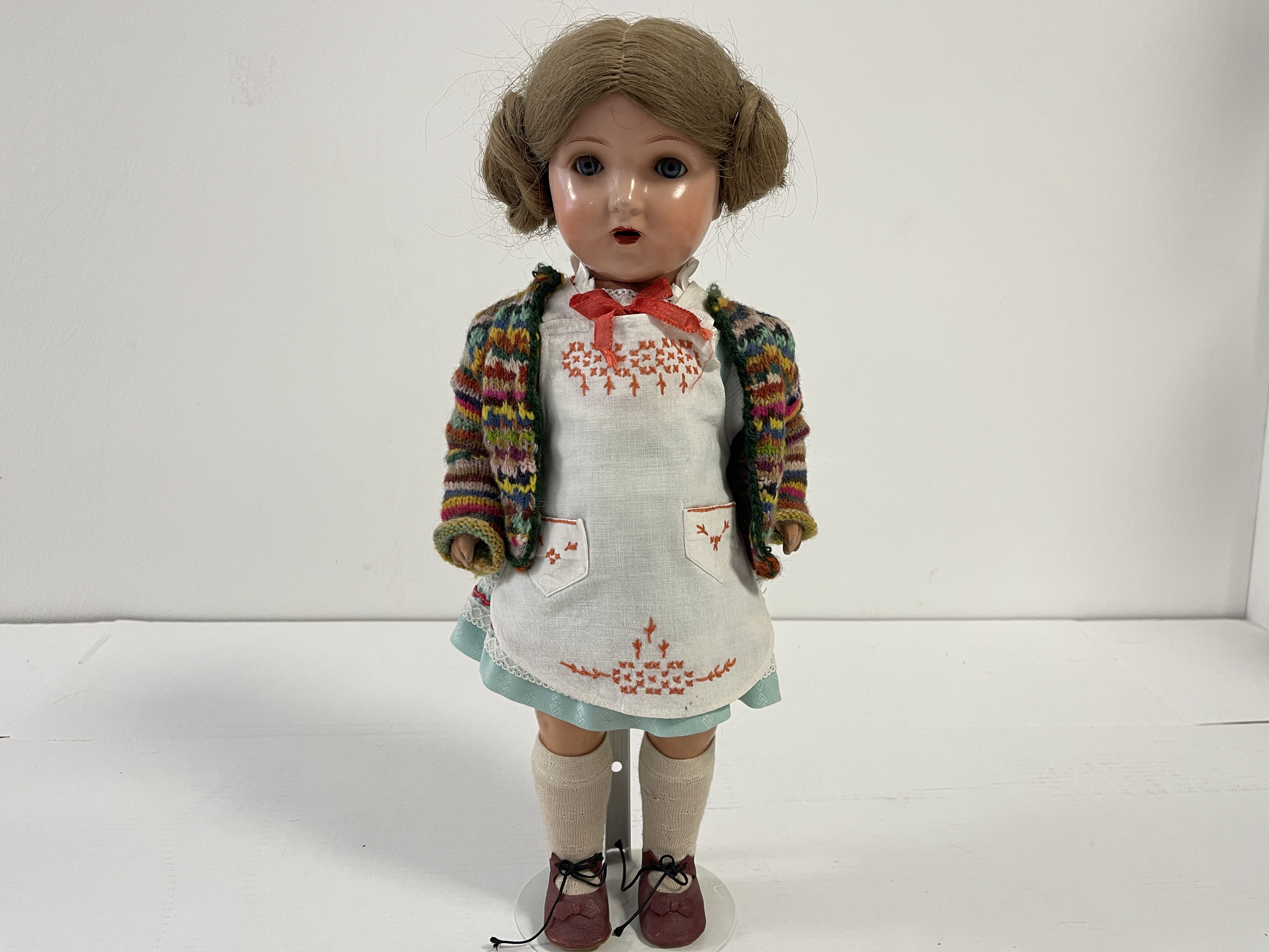 Künstlerpuppe Alte Puppe 41 cm Zustand Siehe Fotos  