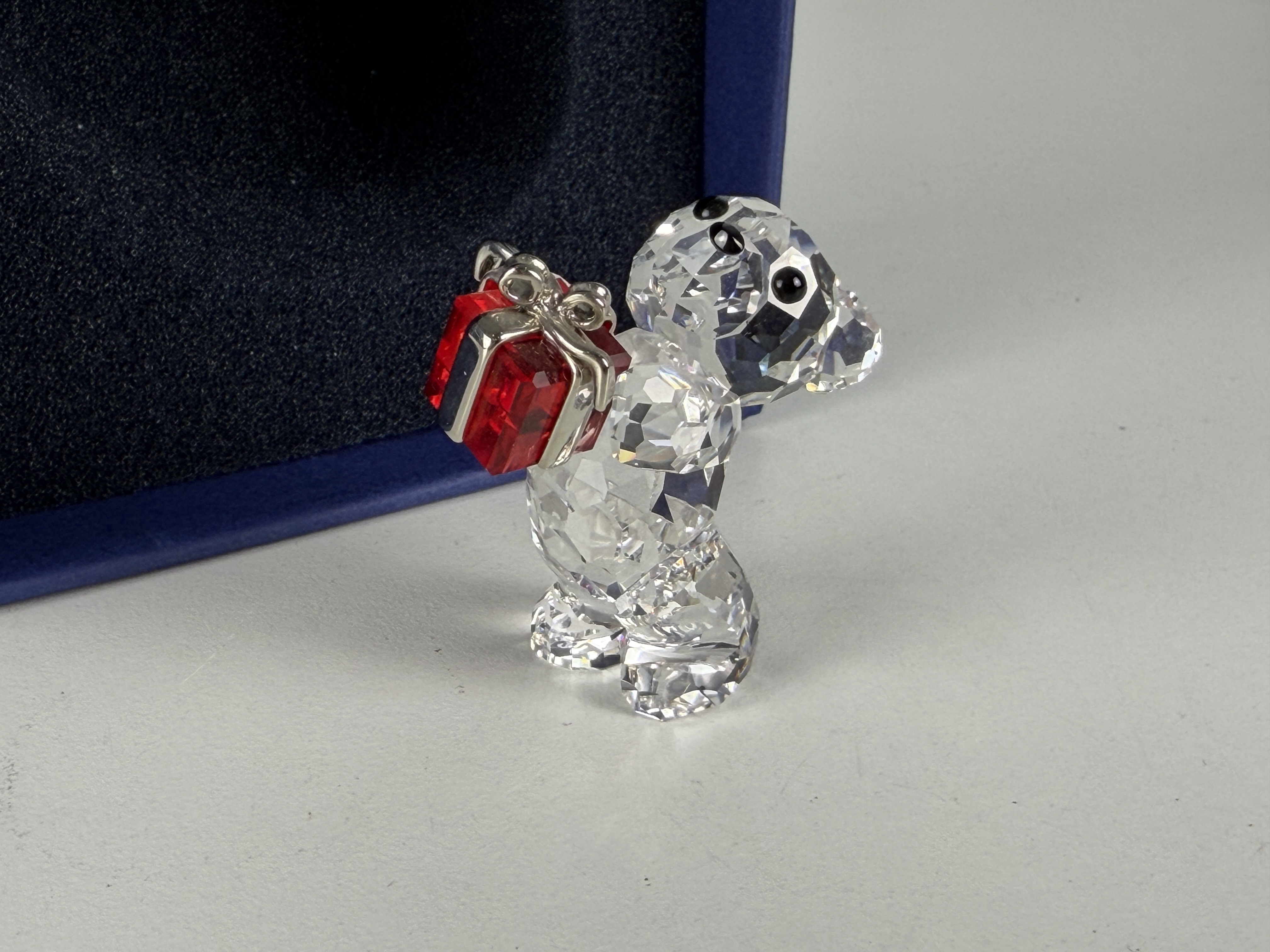 Swarovski Figur 905788 Kris Bär ein Geschenk für Dich 3,8 cm mit Kiste & Zertifikat.