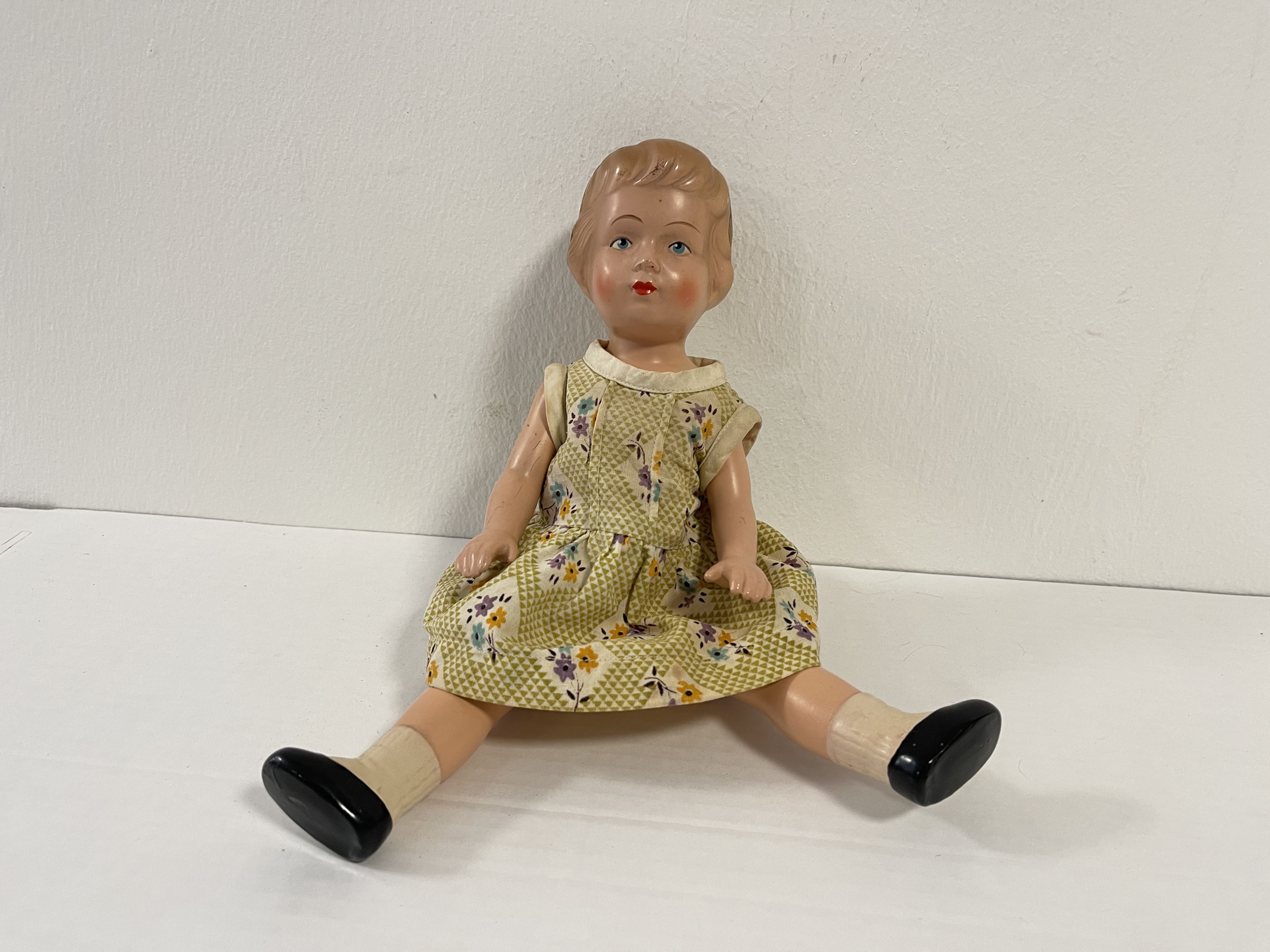 Künstlerpuppe alte Sammler Zelluloid Puppe 29 cm Zustand siehe Fotos