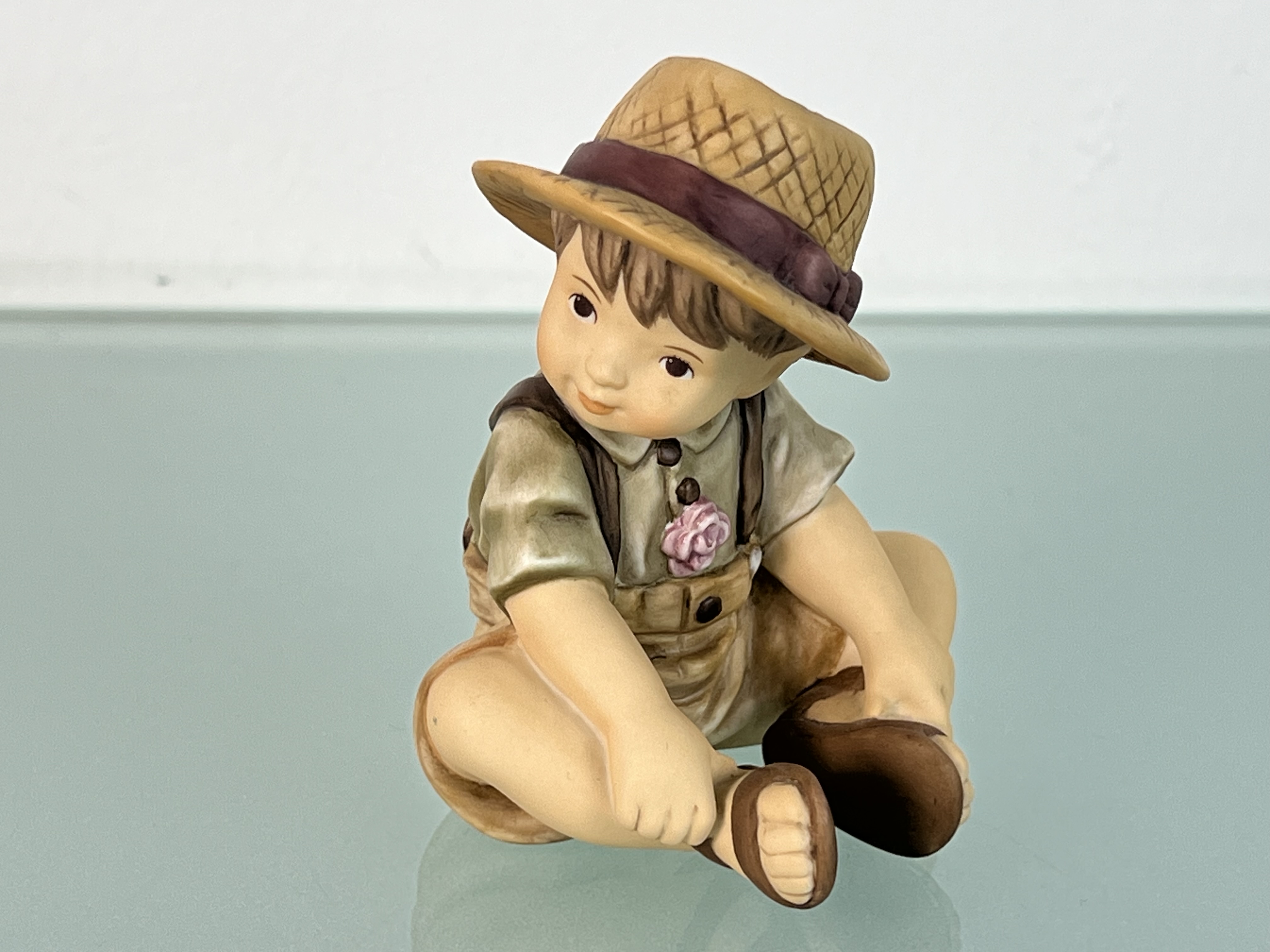 Goebel Figur Junge "Ich bleib hier" Kim Anderson 9 cm. Top Zustand 