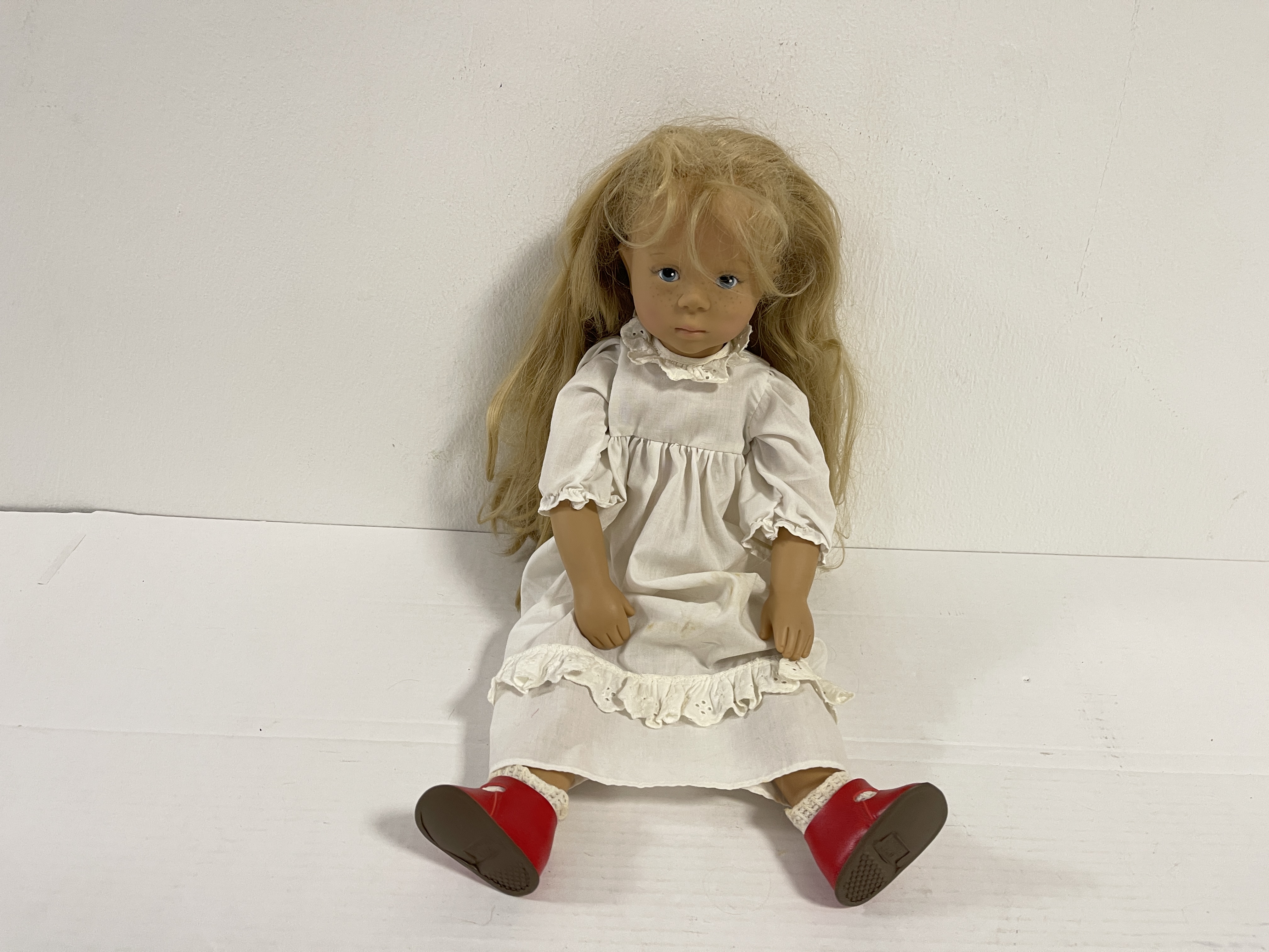 Künstlerpuppe Sylvia Natterer Vinyl Puppe 45 cm. Top Zustand    