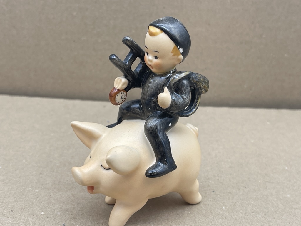 Goebel Figur SPO61 Kaminfeger auf Schwein 10,5 cm. 1 Wahl. Top Zustand 