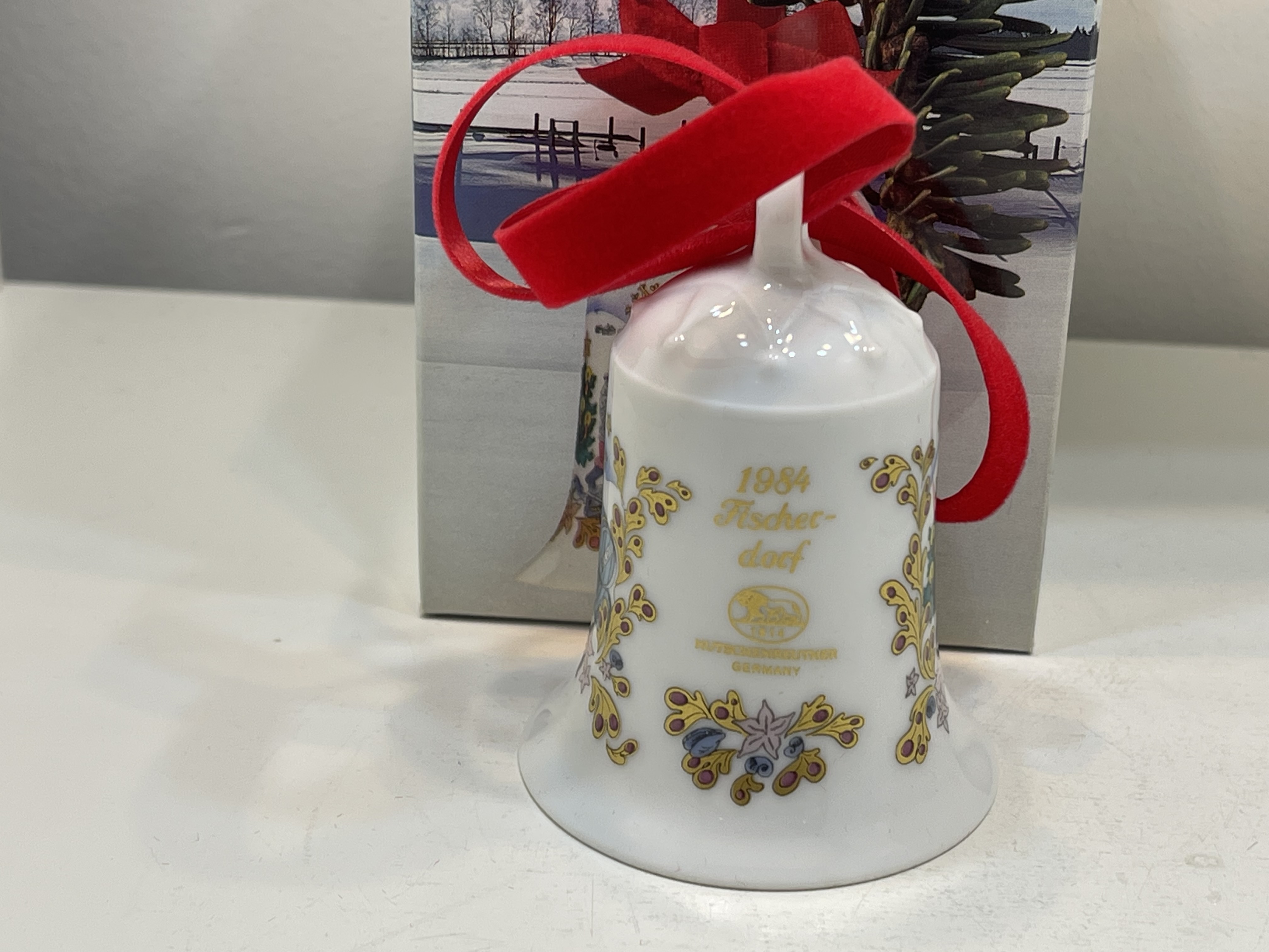 Hutschenreuther Weihnachtsglocke mit OVP  1984 -Top Zustand.    