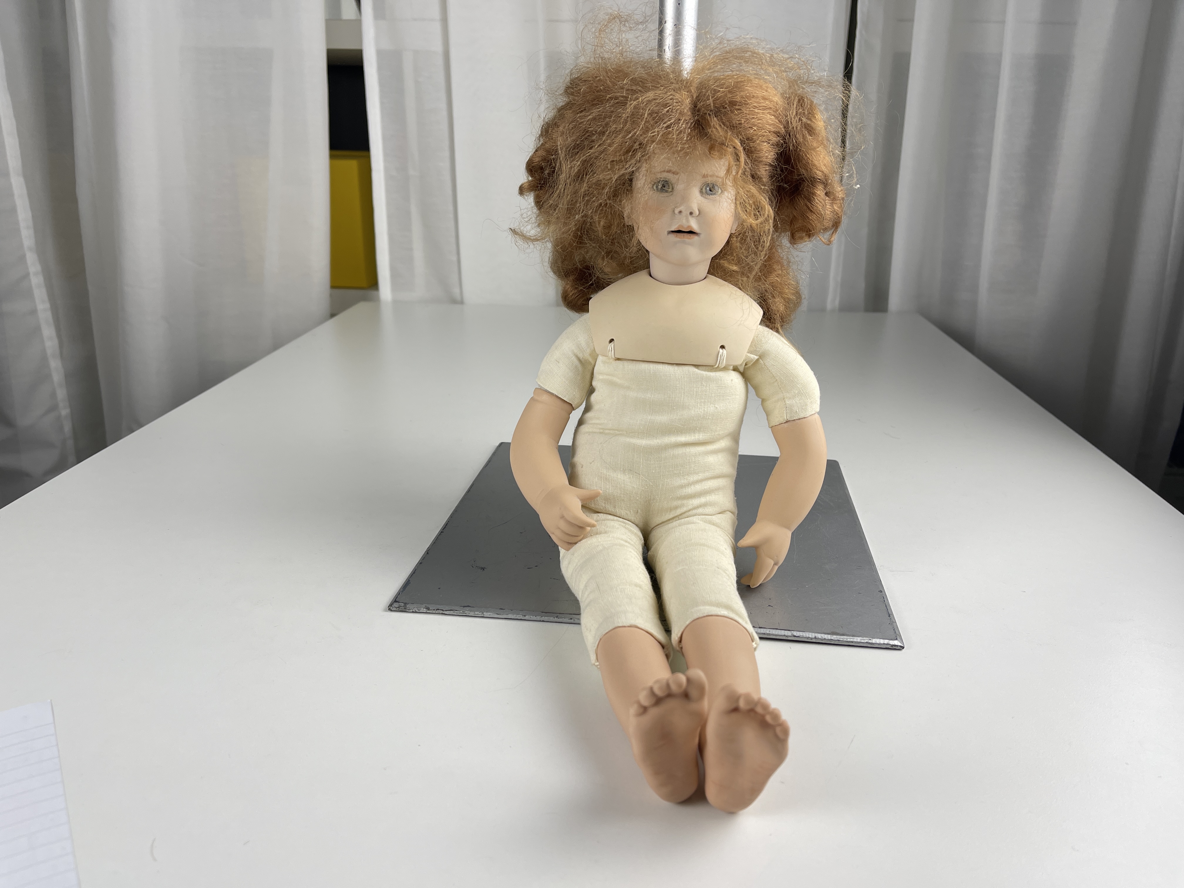 Porzellan Sammler Puppe 45 cm - Defekt