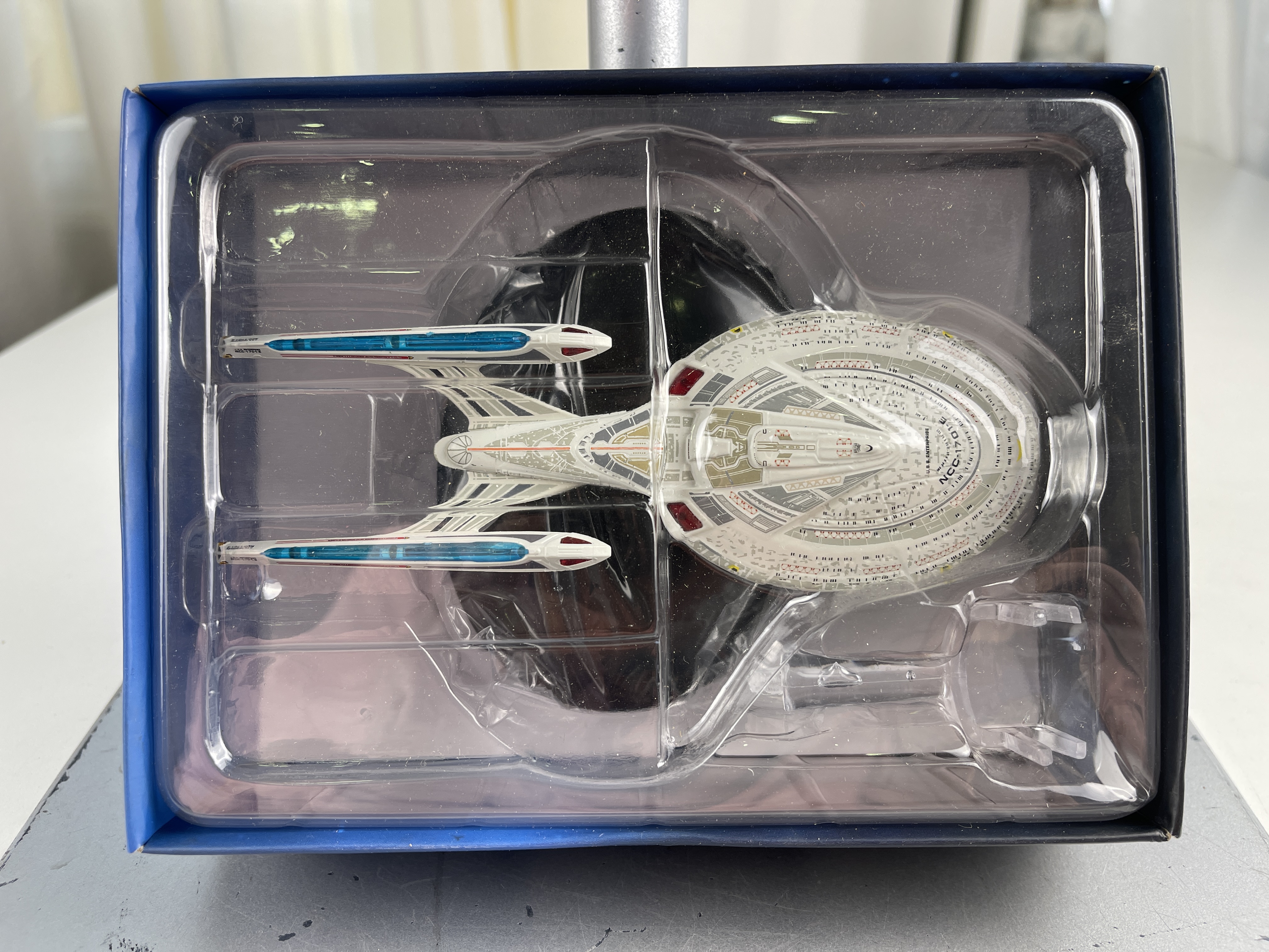 Star Trek U.S.S Enterprise Raumschiff  ca. 14 cm - OVP - Top Zustand