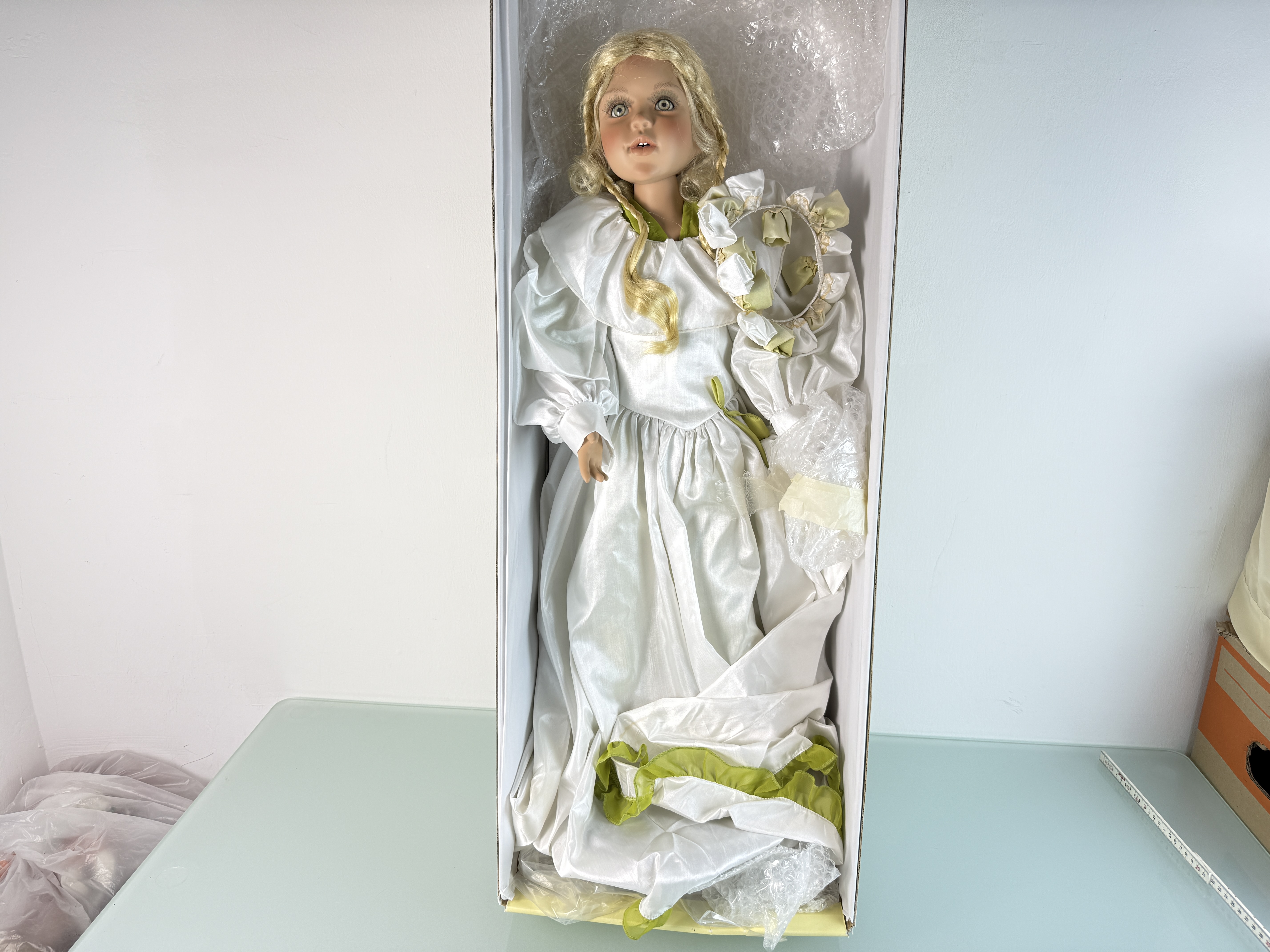 Künstlerpuppe Größle Schmidt Porzellan Puppe 78 cm. Top Zustand 