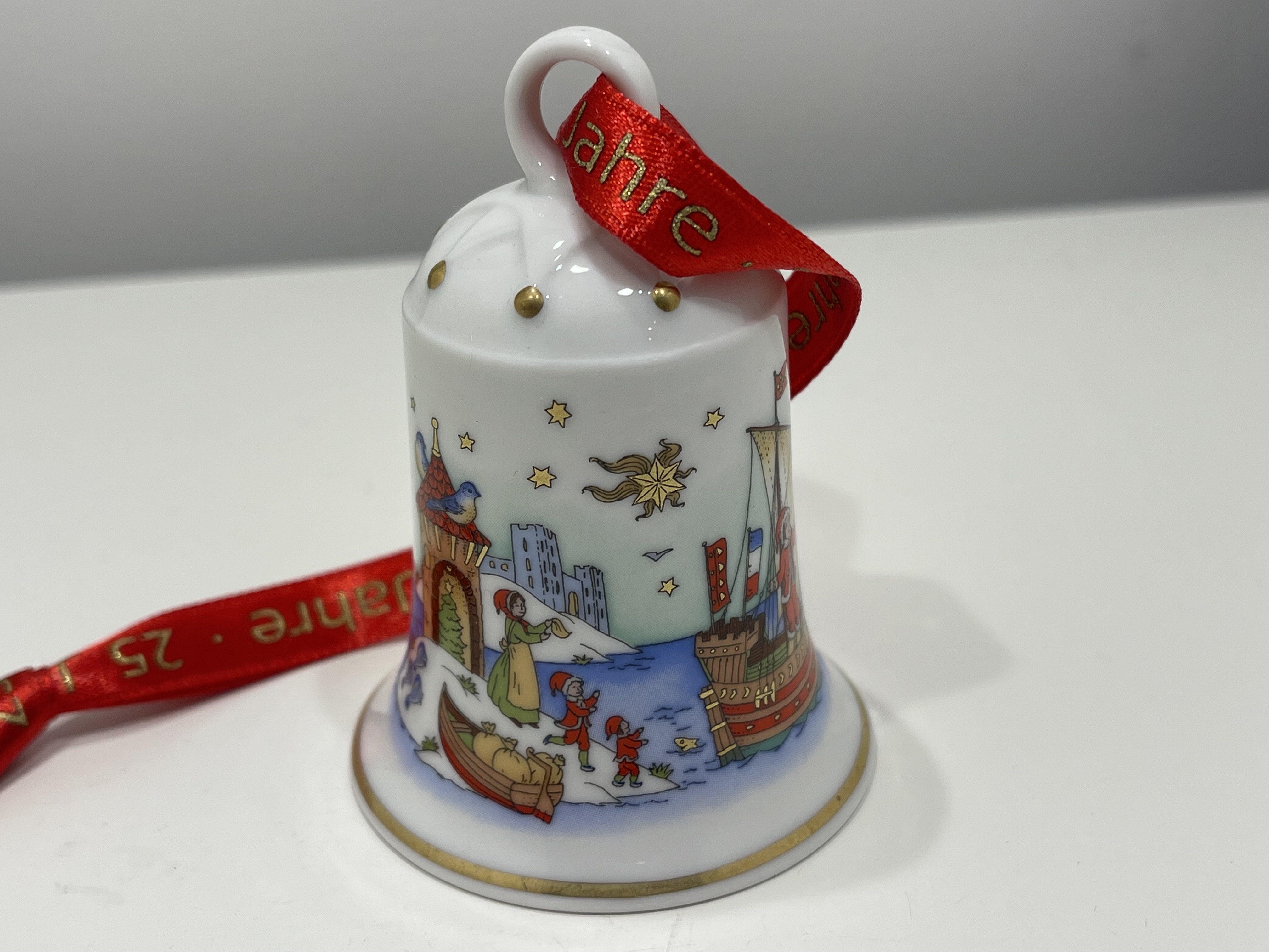  Hutschenreuther 2002 Weihnachtsglocke  7 cm. Top Zustand. 