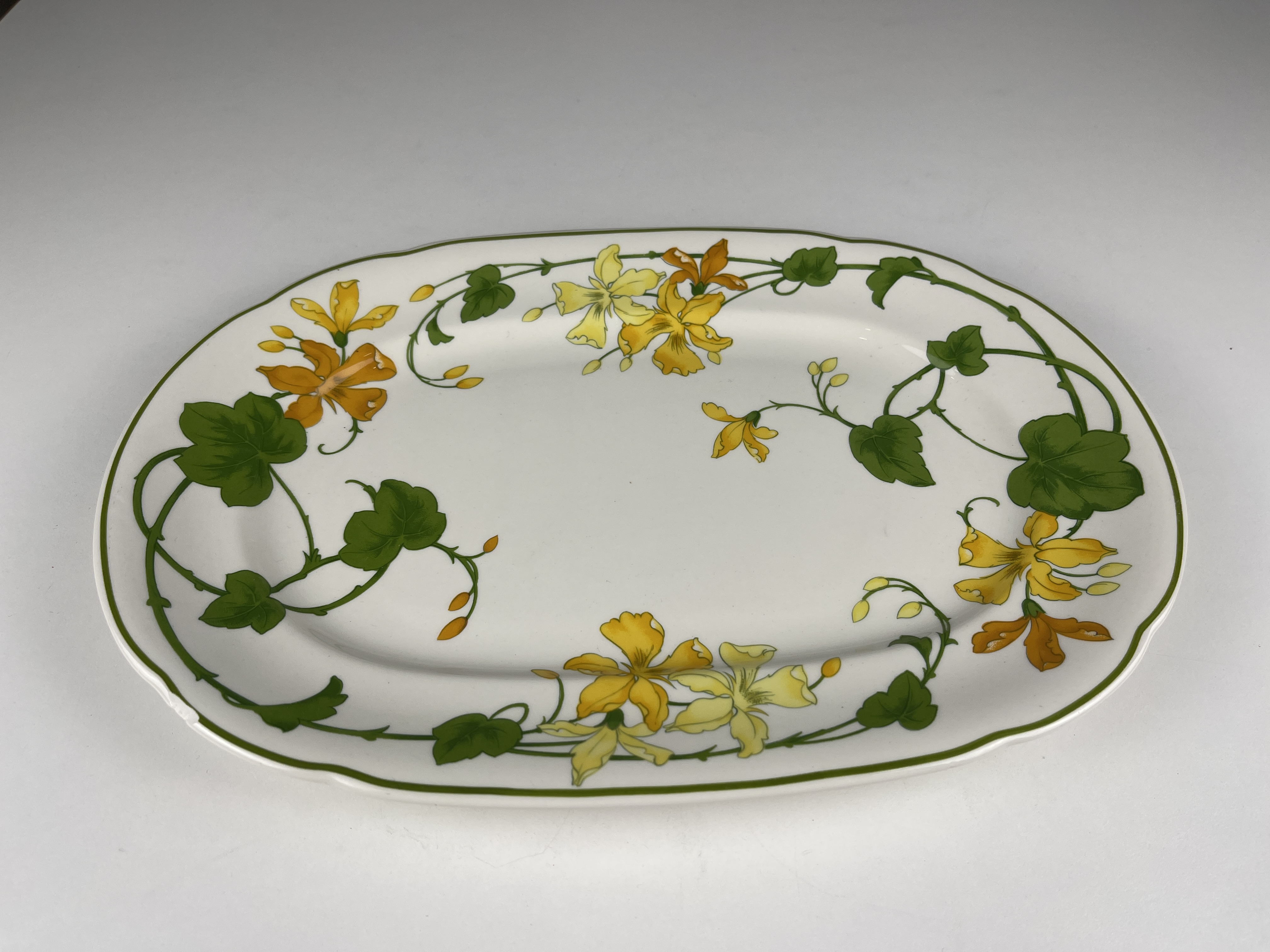 Villeroy & Boch Porzellan Geranium Servierplatte 32 x 22  cm - Zustand siehe Fotos  