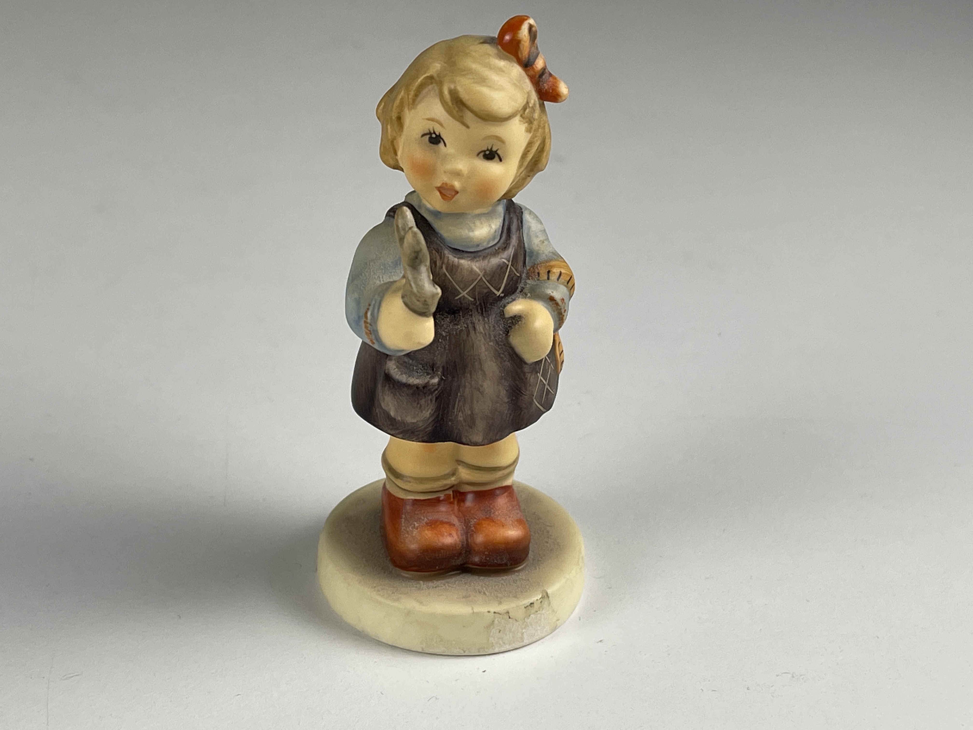  Hummel Figur 2270 Schneiderin 9 cm. 1 Wahl. Top Zustand 