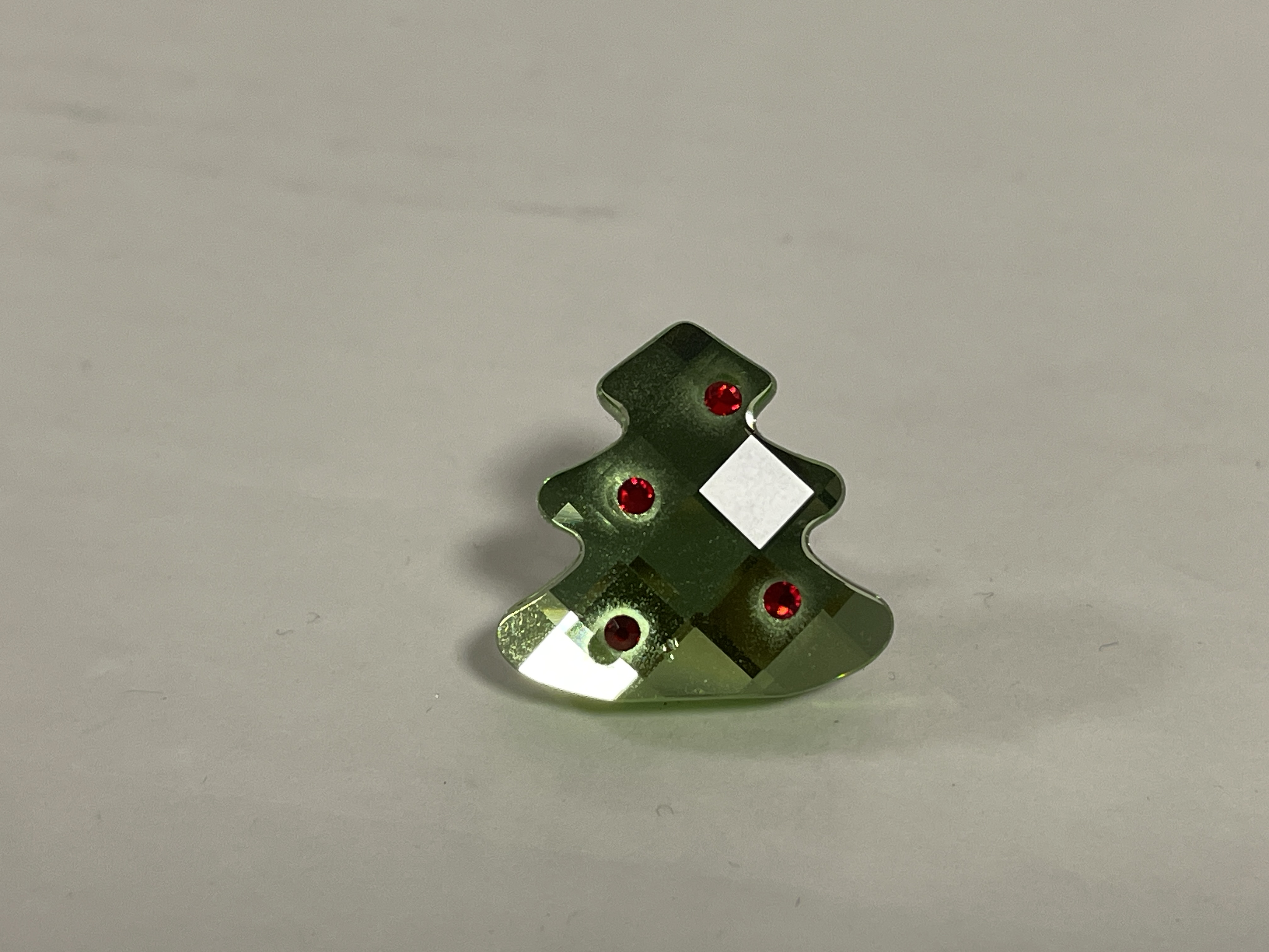 Swarovski Figur Brosche  Pin Tannenbaum 2,5 cm. - Top Zustand  