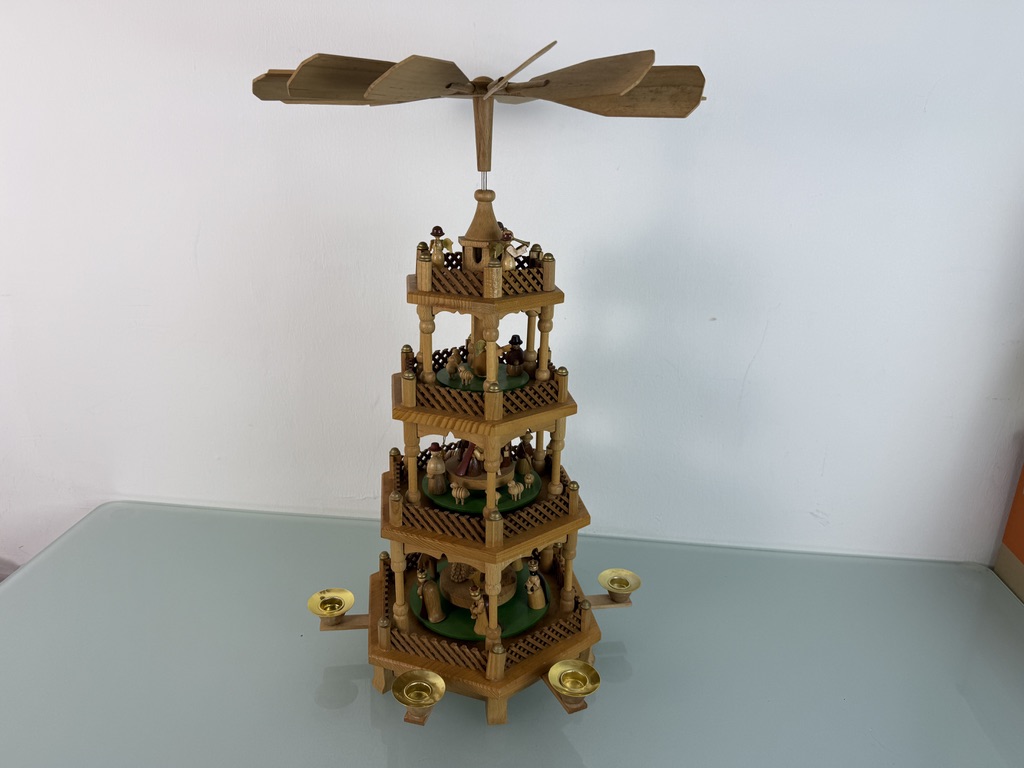 Sammler Figuren Holz Weihnachtspyramide ca. 56cm Top Zustand