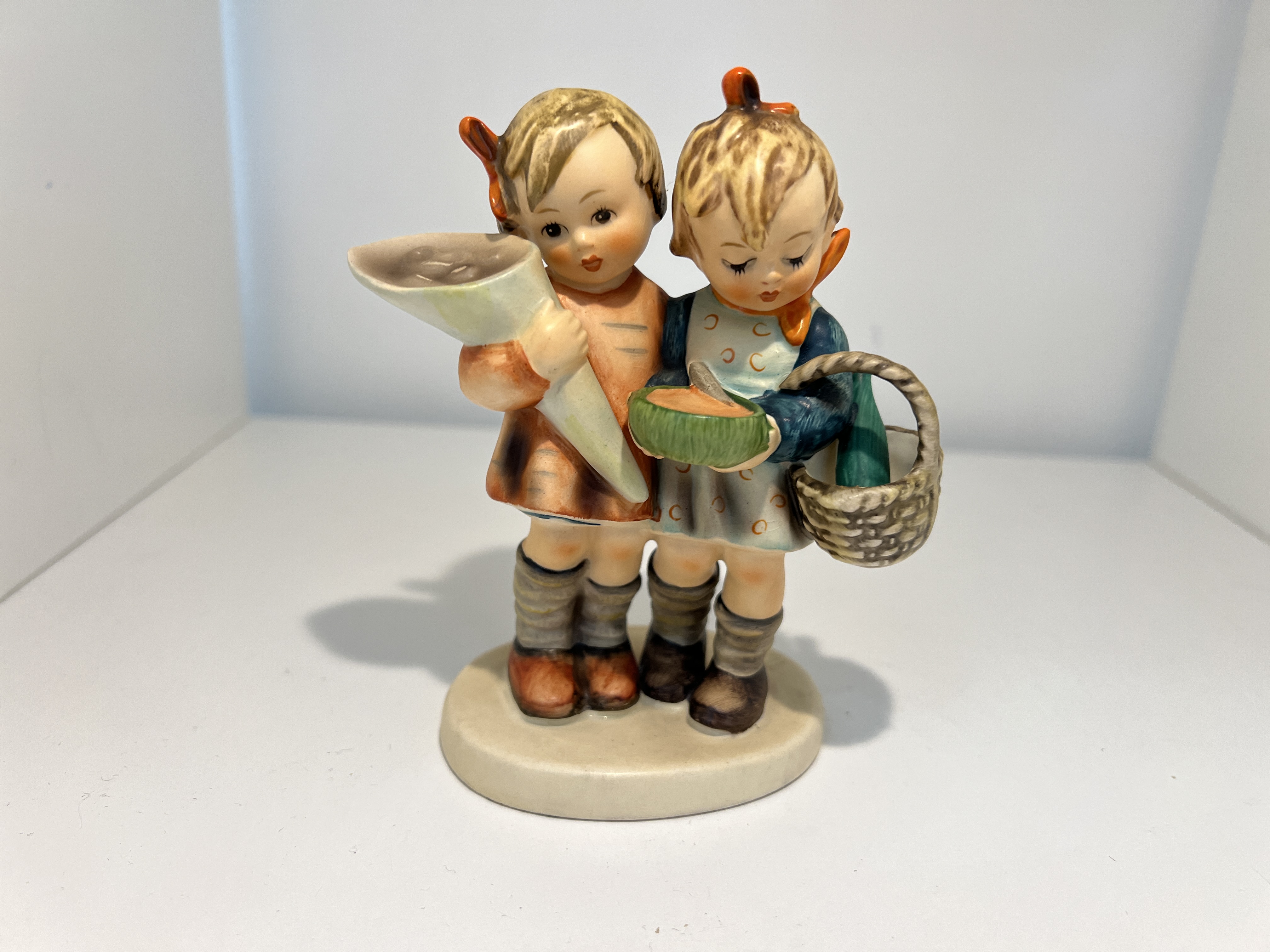 Hummel Figur 52/0 Hausmütterchen 13 cm. 1 Wahl, Top Zustand   