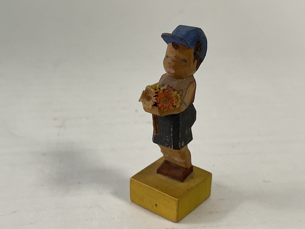  Erzgebirge Figur 5,3 cm. Zustand siehe Fotos   