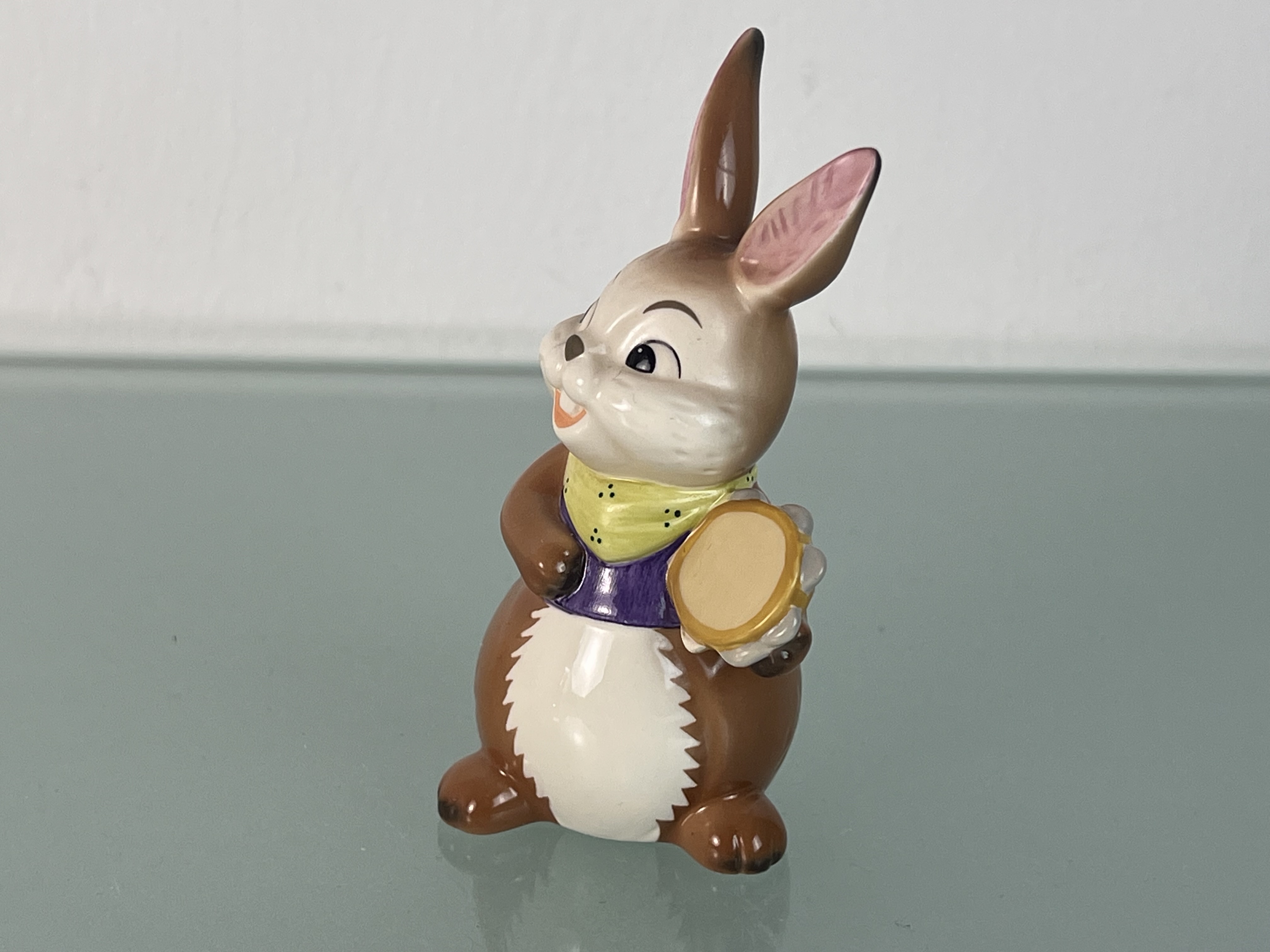 Goebel Hase Figur Porzellan 10,9 cm. Top Zustand 