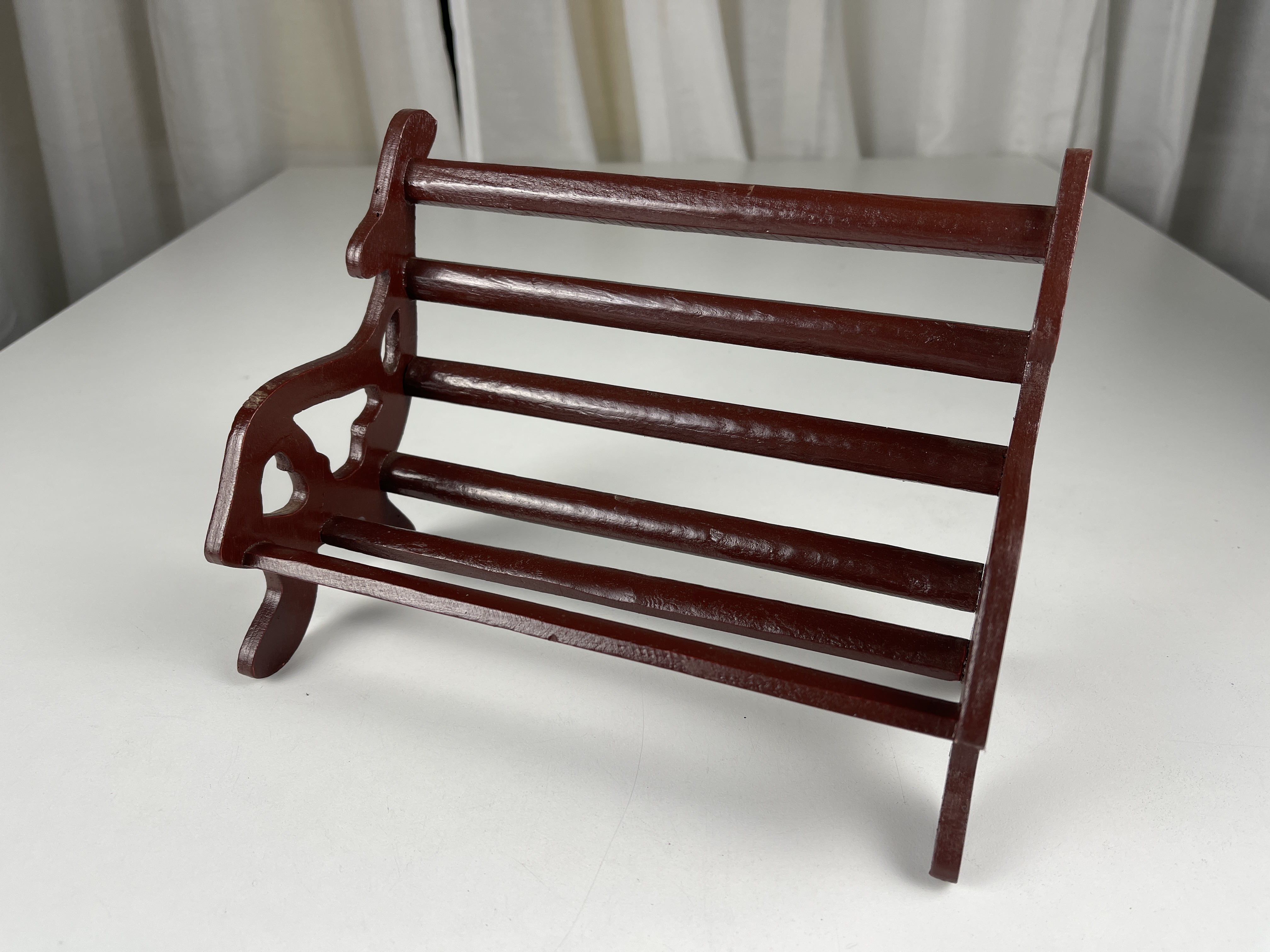 Puppenbank Holz bank 21 x 15,5 x 13 cm. Top Zustand Siehe Fotos   