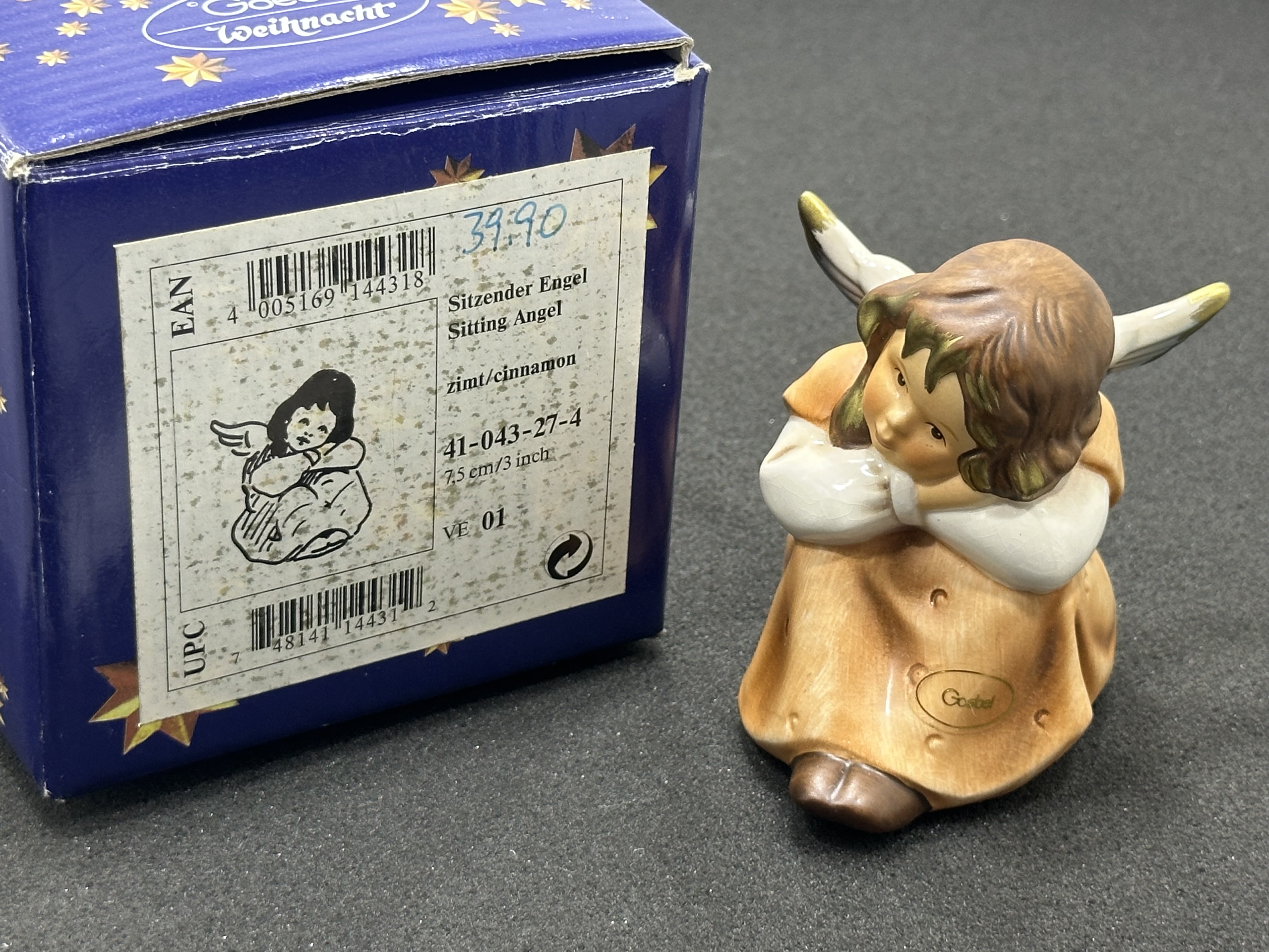 Goebel Figur 41-043 Sitzender Engel 7,5 cm. 1 Wahl. Top Zustand