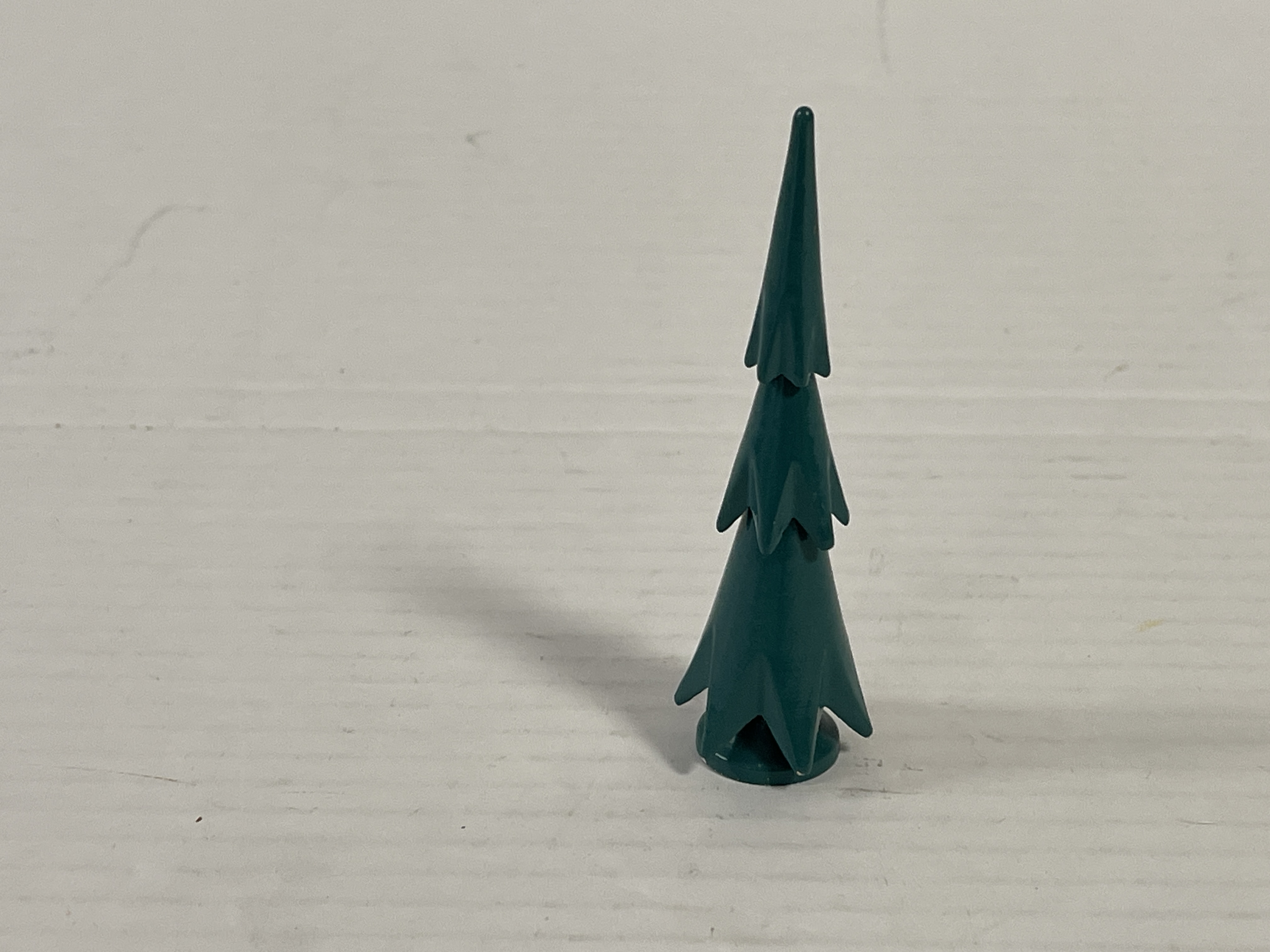 Wendt und Kühn Erzgebirge Figur Baum 9 cm. Zustand siehe Fotos 