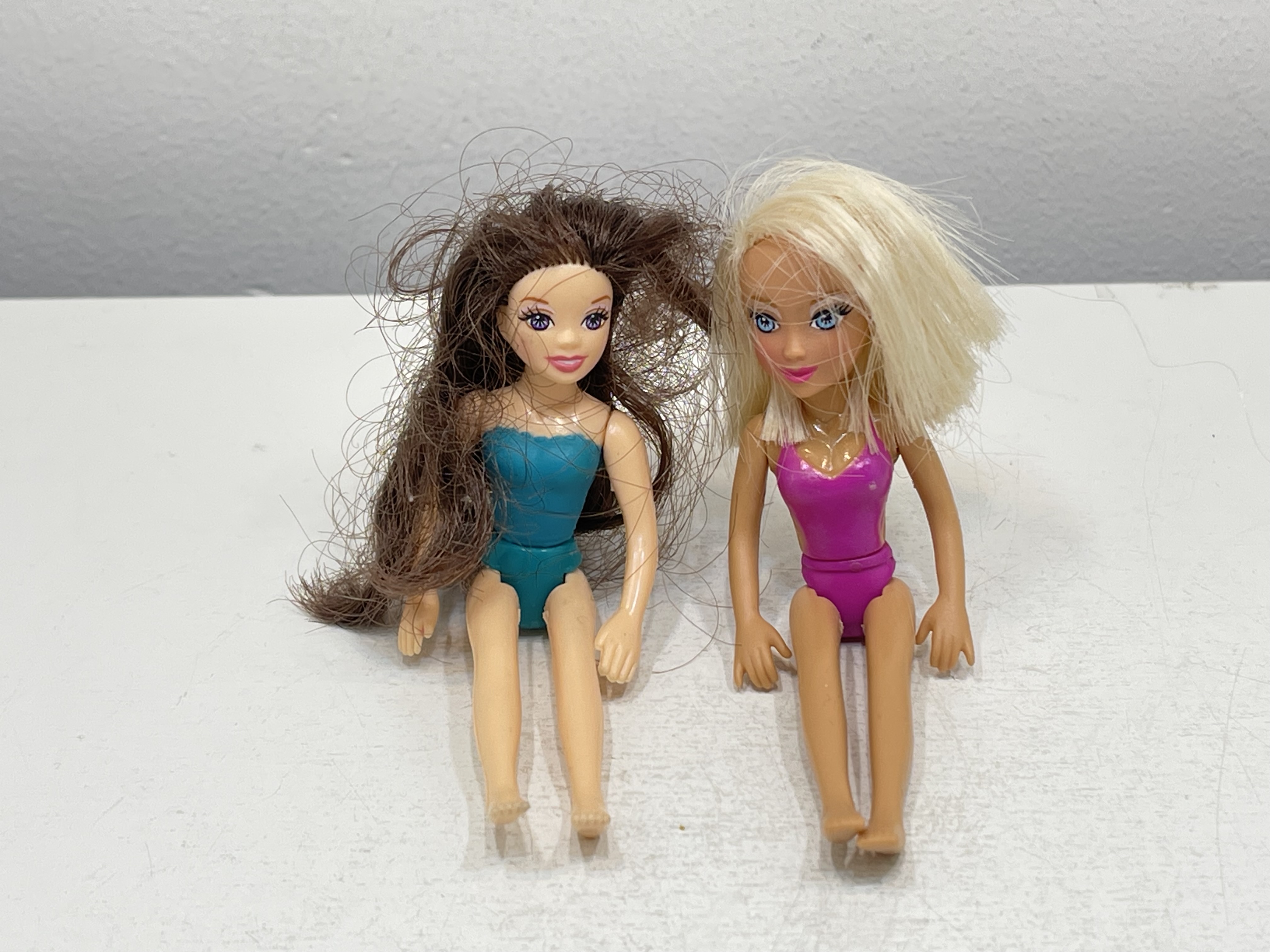 Mattel Puppe Polly Pocket 2 x 9 cm. Zustand siehe Fotos 