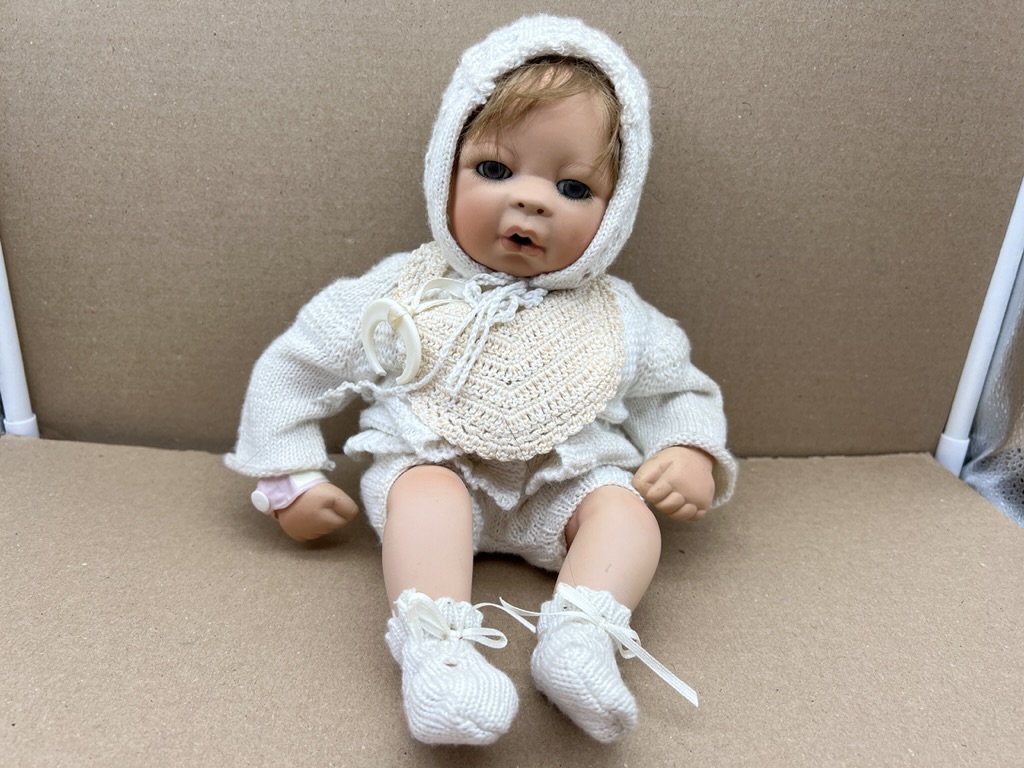 Inge Tenbusch Porzellan Künstlerpuppe Puppe 37 cm.  Top Zustand  