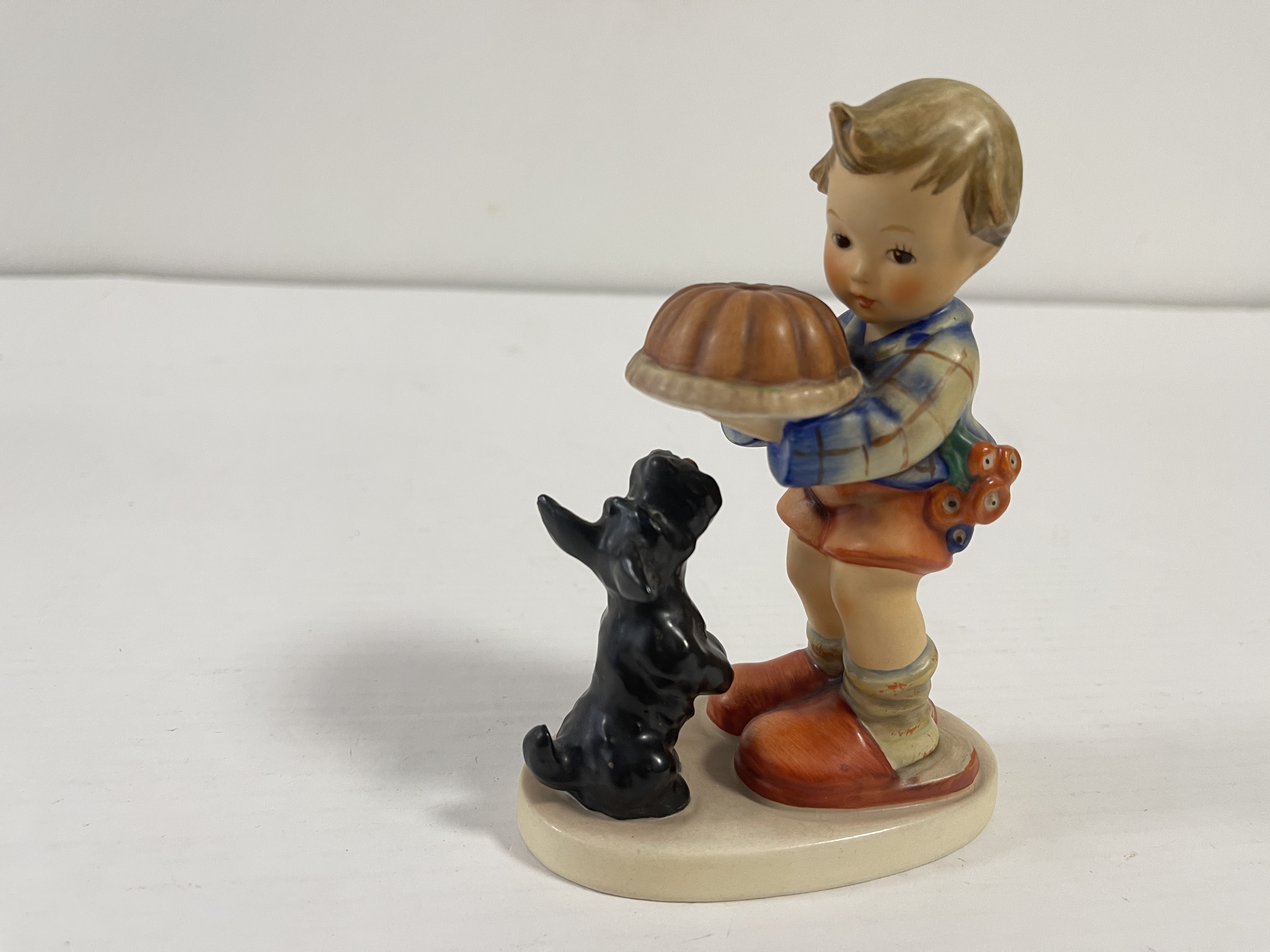 Hummel Figur 9 Gratulant 14 cm. 1 Wahl. Top Zustand  