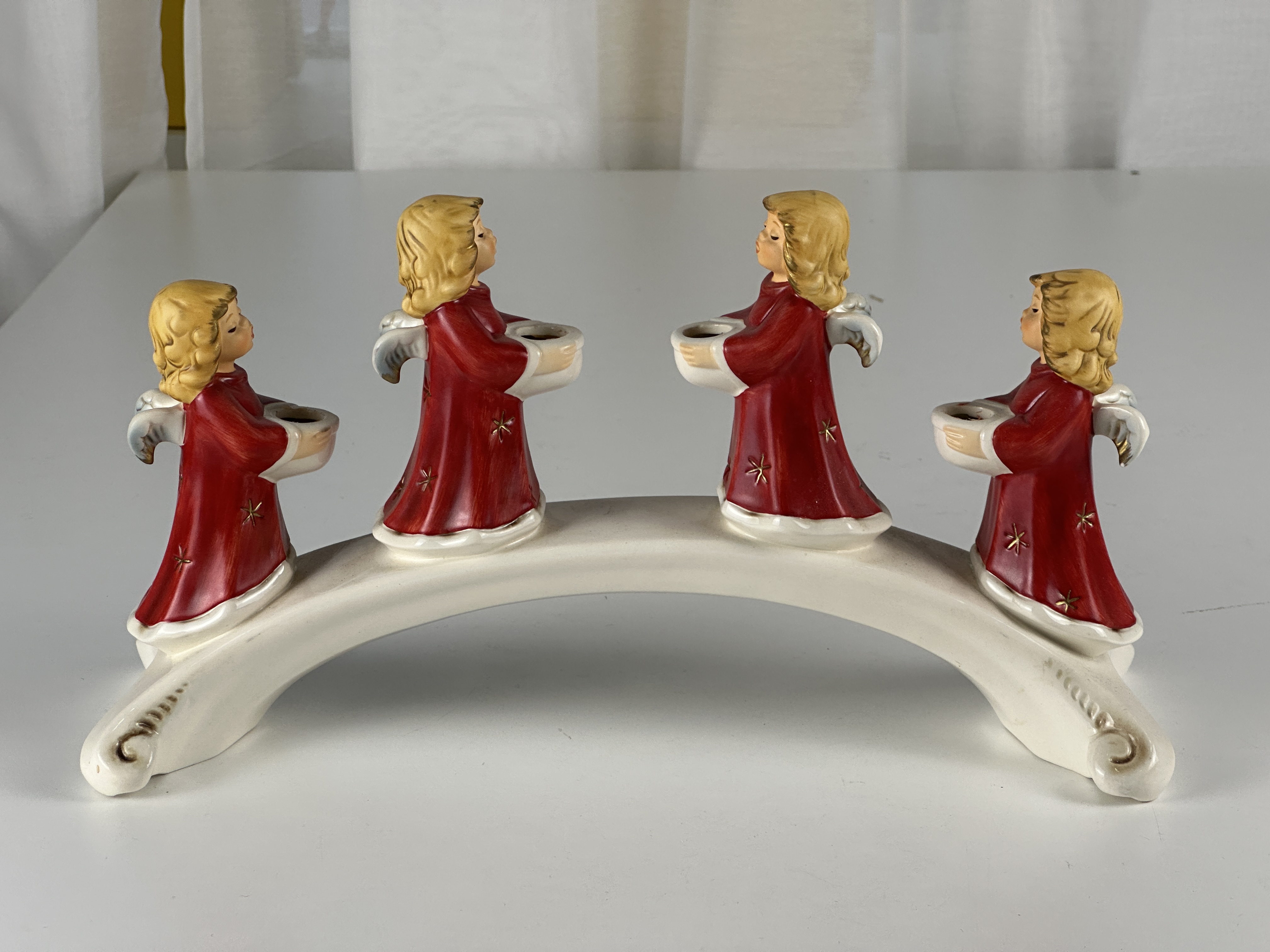 Goebel Figur 42 053 Engelsbrücke Weihnachten 16,5 x 30 cm. 1 Wahl. 