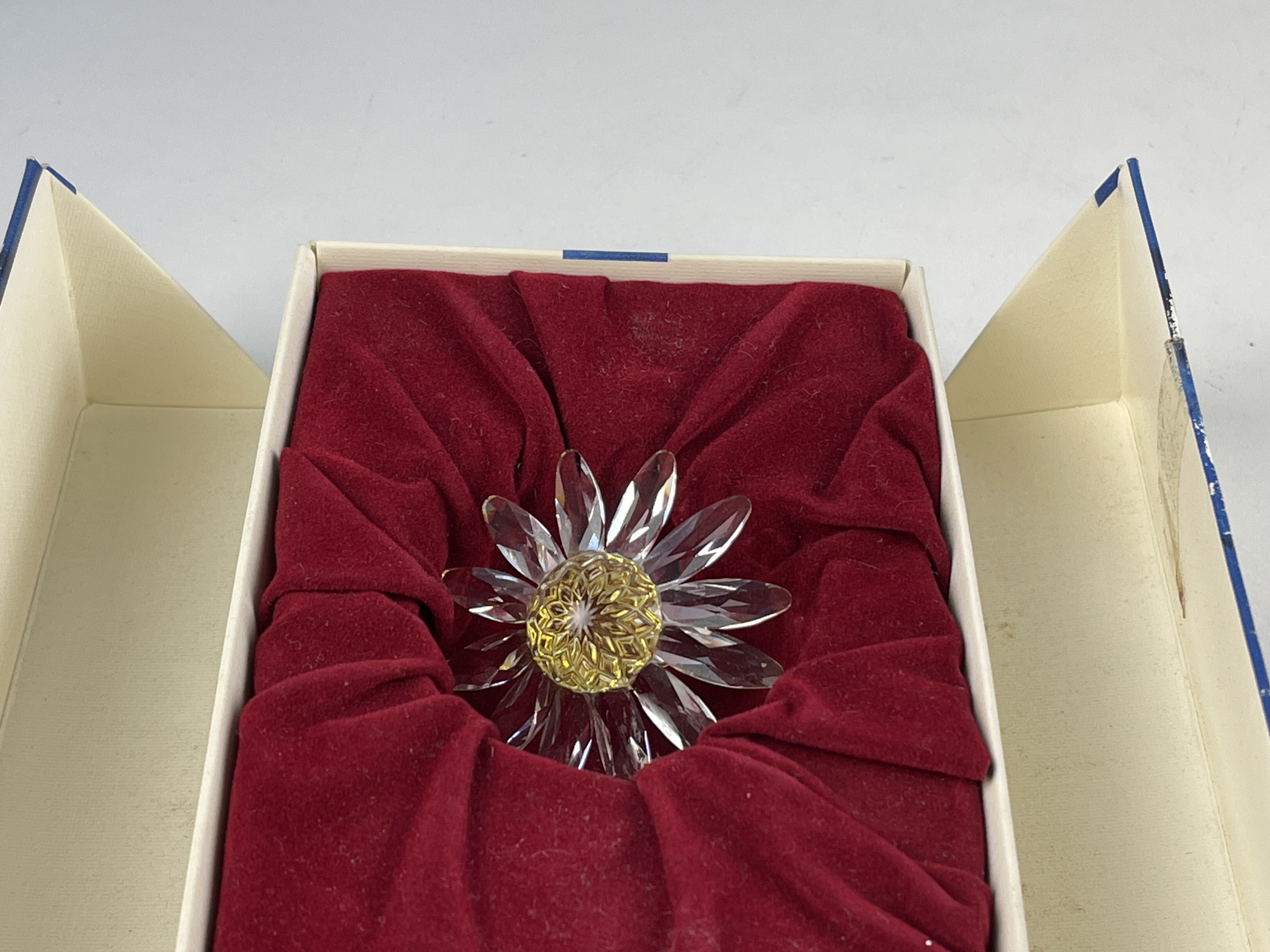 Swarovski Figur Blume Margerite. Gelb 5 cm. Ovp Top Zustand.