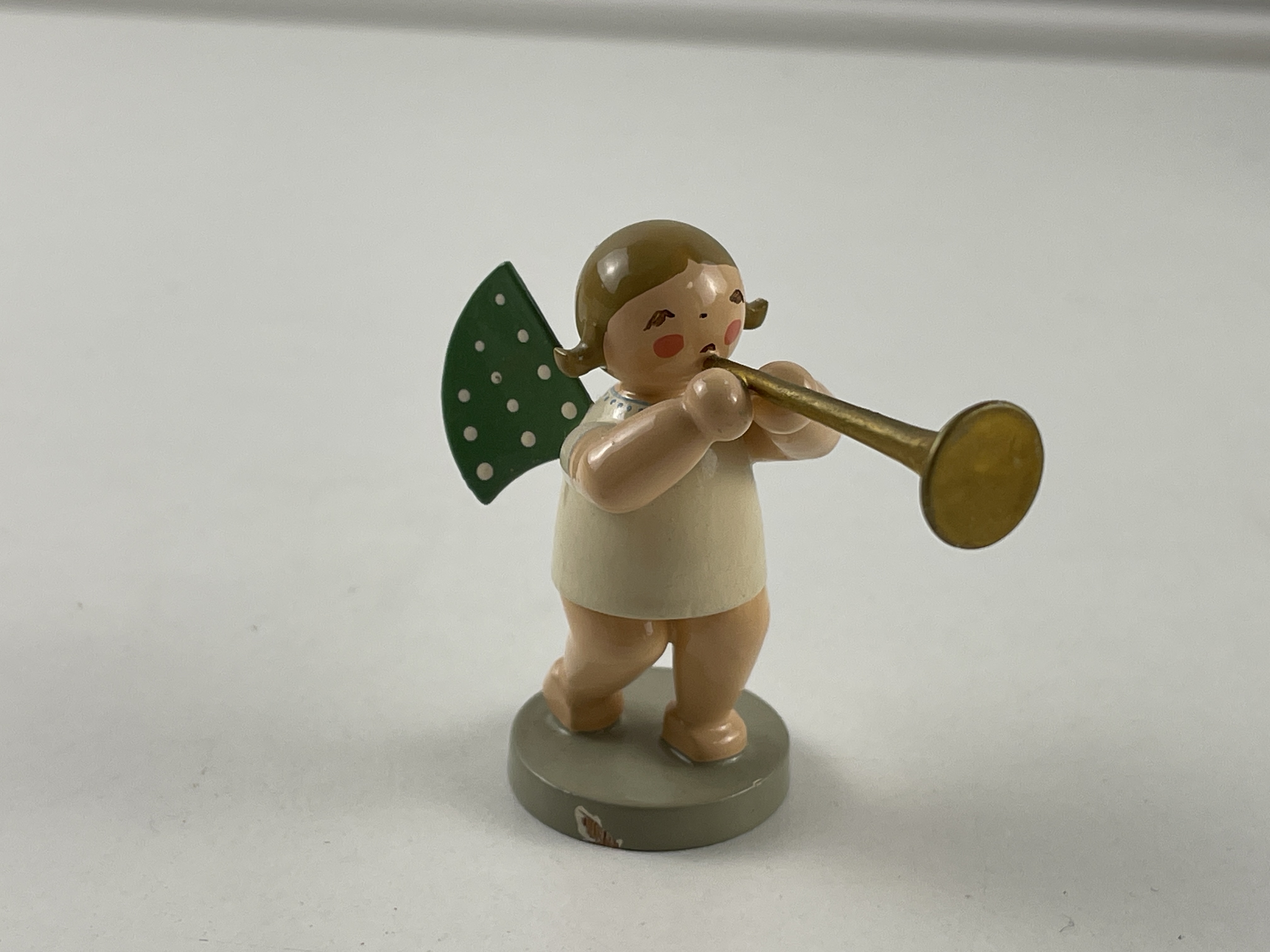 Erzgebirge Wendt und Kühn Figur Engel 6 cm. Zustand siehe Fotos 