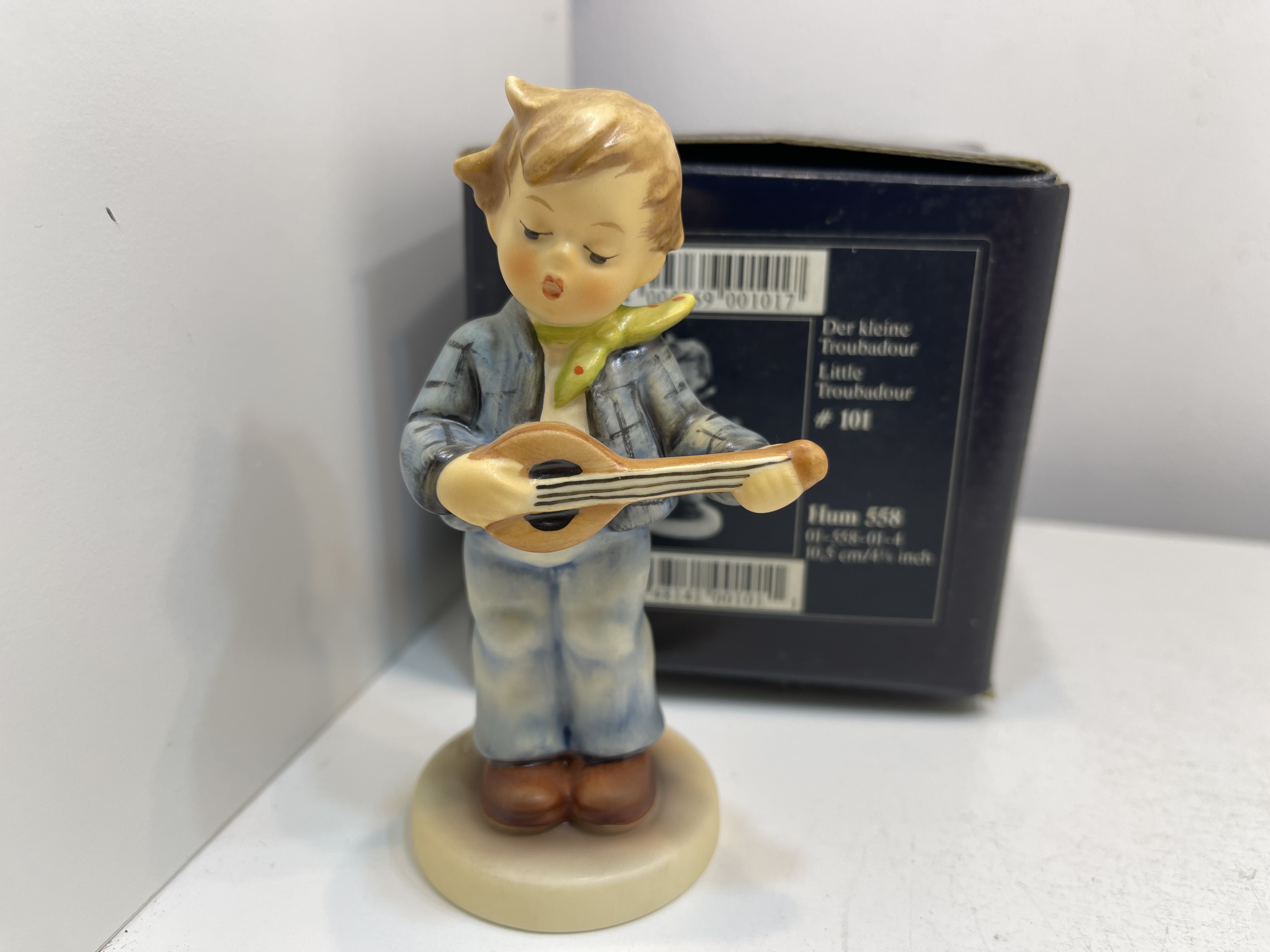 Hummel Figur 558 Der kleine Troubadour 10,5 cm OVP. 1 Wahl Top Zustand   Hummel Figur 558 Der kleine Troubadour 10,5 cm OVP. 1 Wahl Top Zustand
