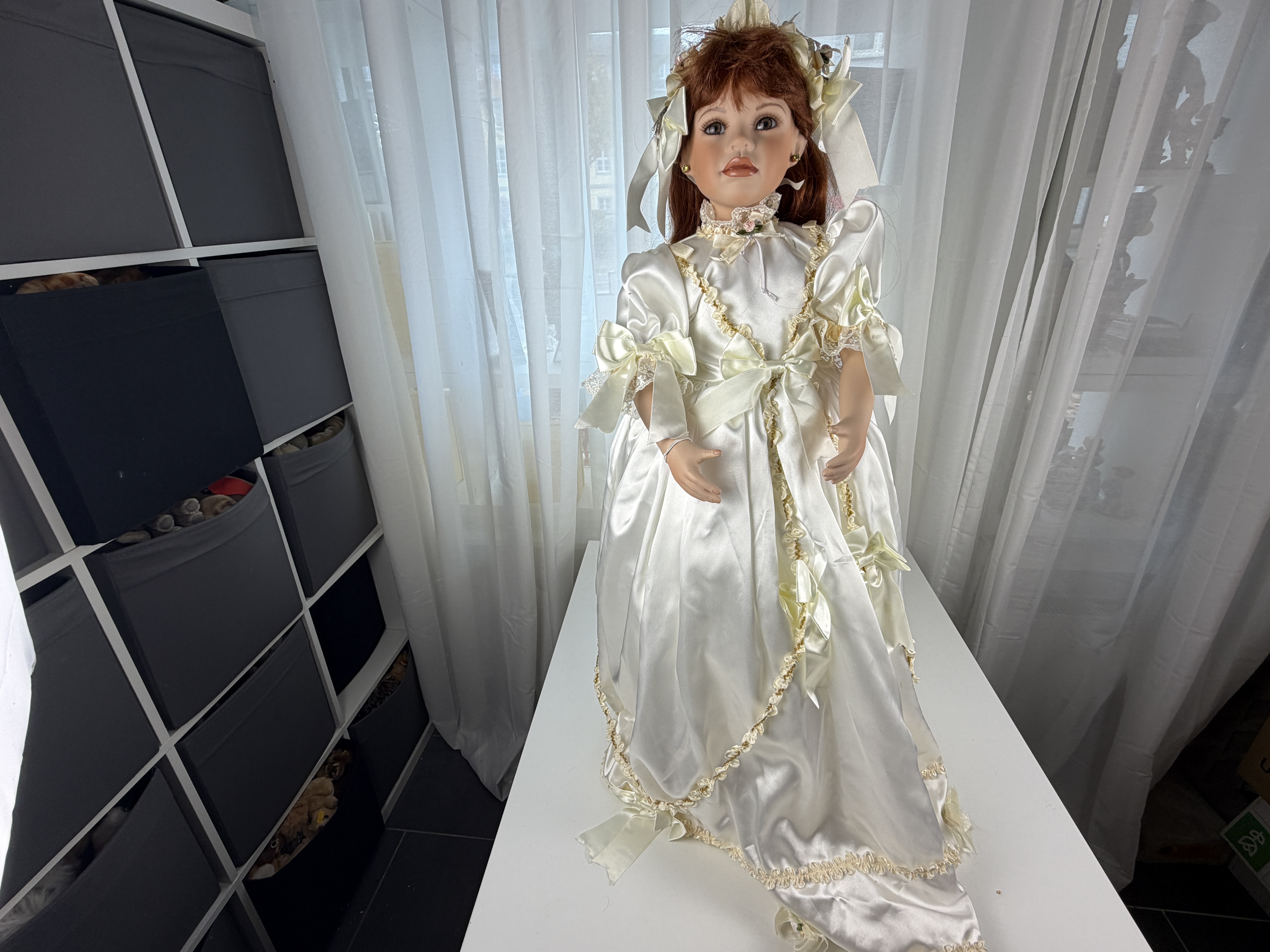 Künstlerpuppe Ruby Doll Porzellan Puppe 88 cm. Top Zustand    