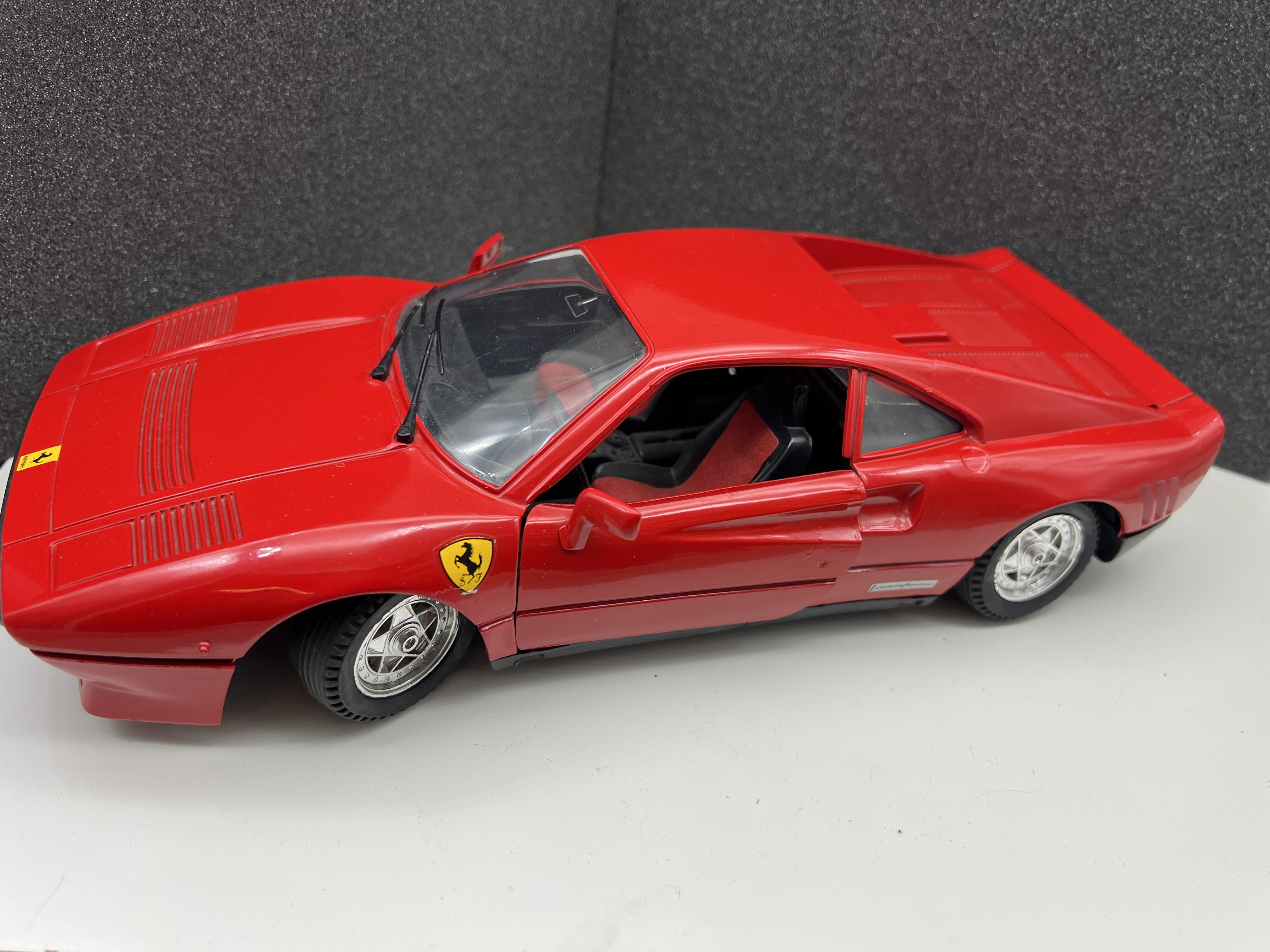 Polistil Auto Ferrari Modellauto 1:16. Top Zustand  