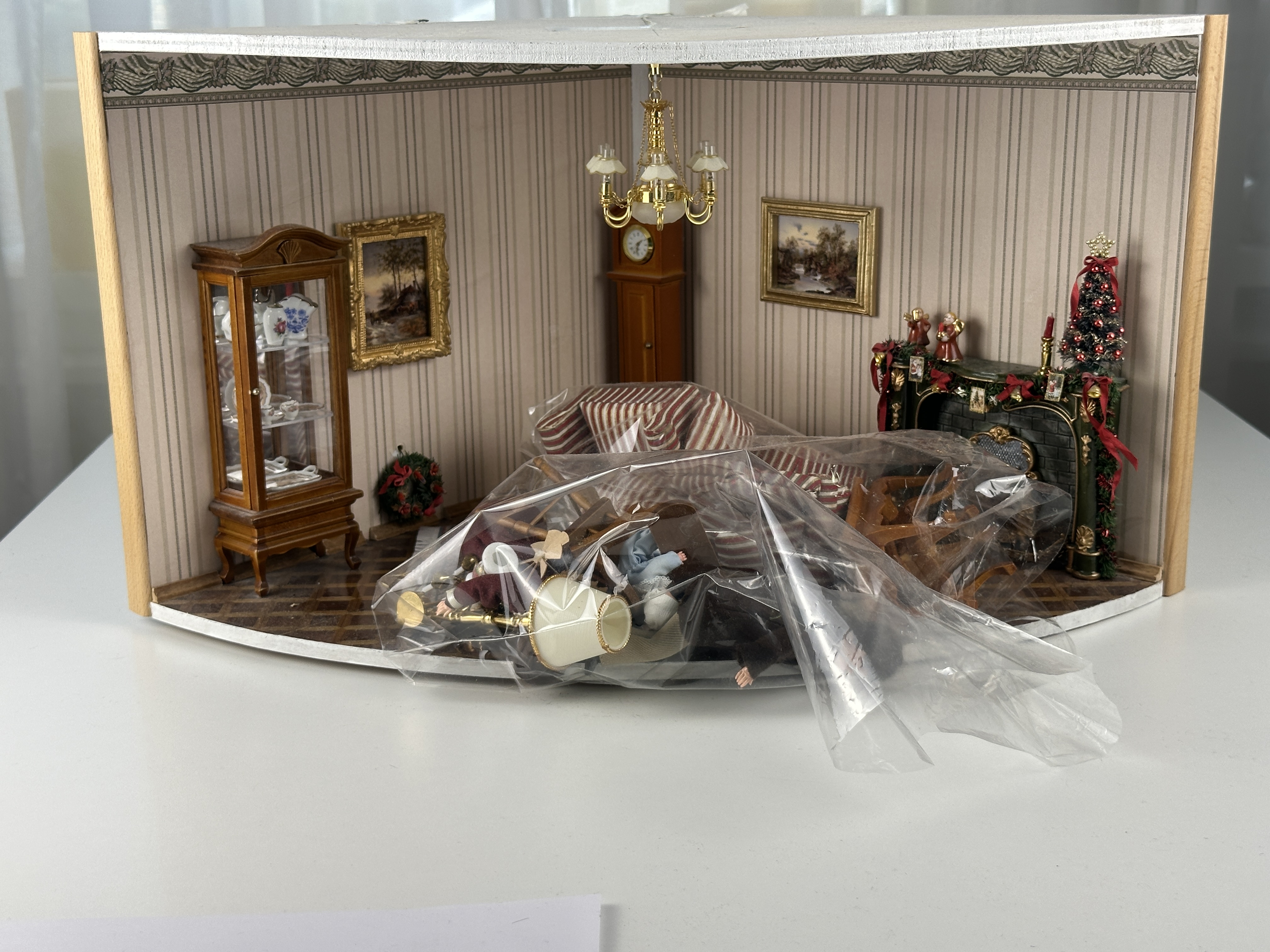  Puppenstube + Zubehör - 26,5 x 50 x 34,7 cm (Elektrisch) - Top Zustand