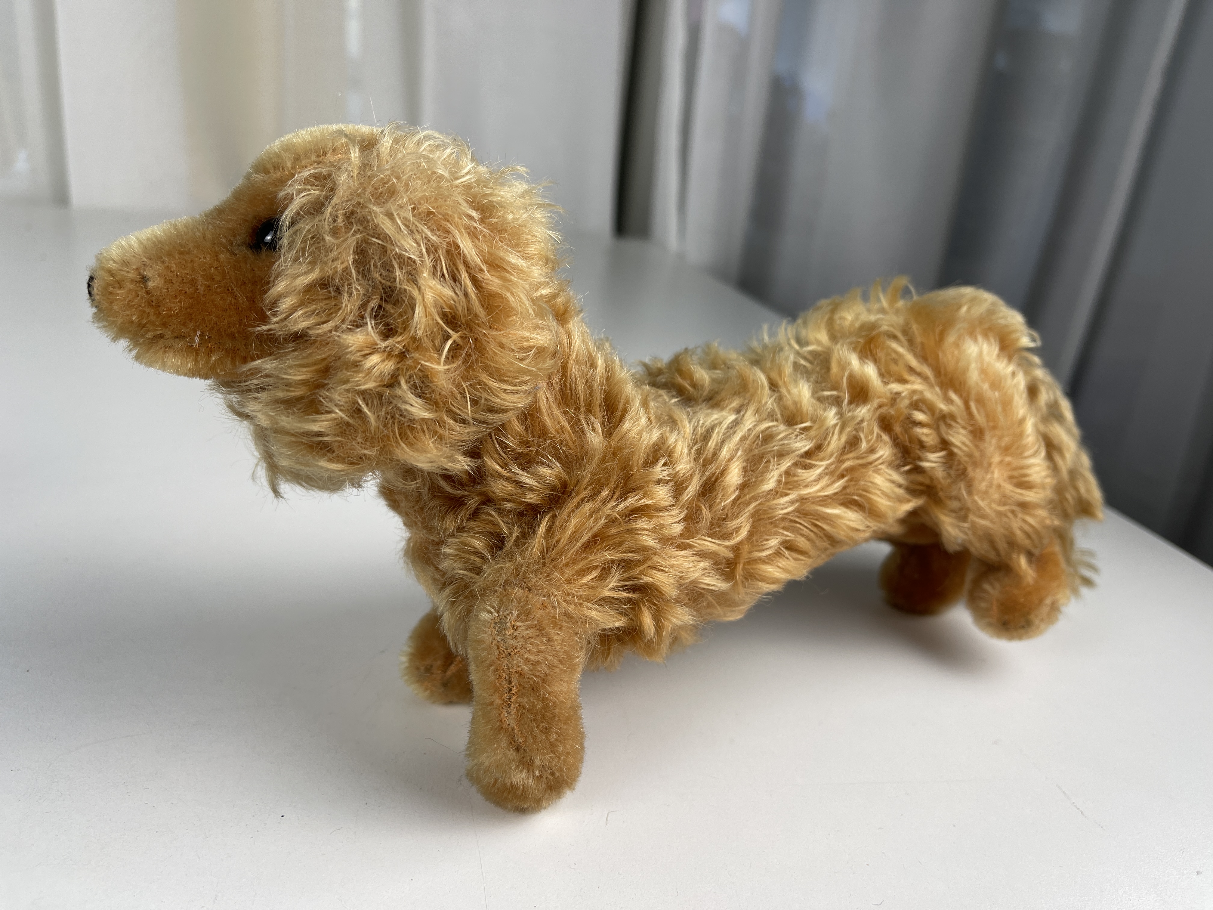 Steiff Tier Hund Dackel 12 x 28 cm. Zustand siehe Fotos